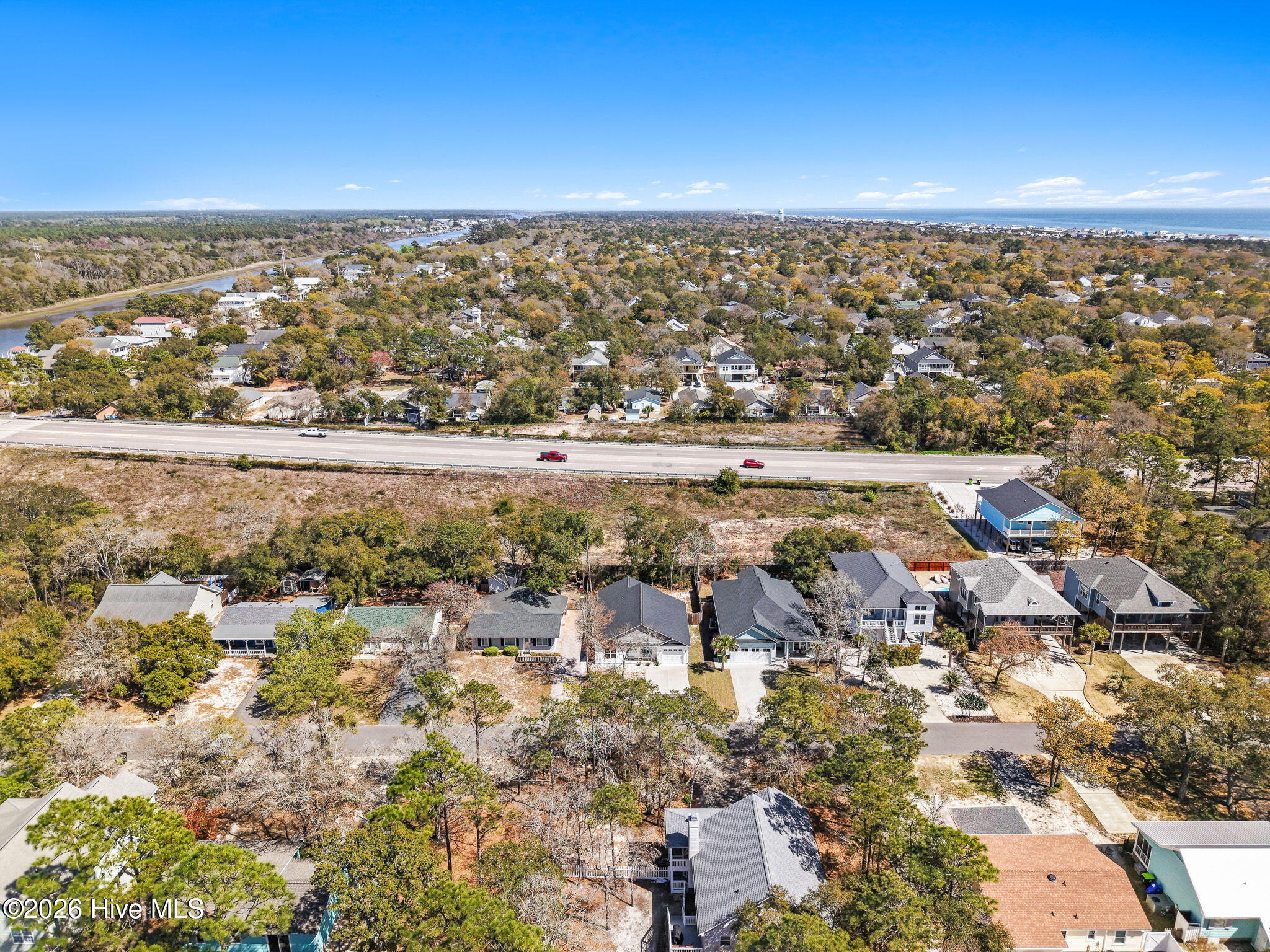 100564601 | Photo 44