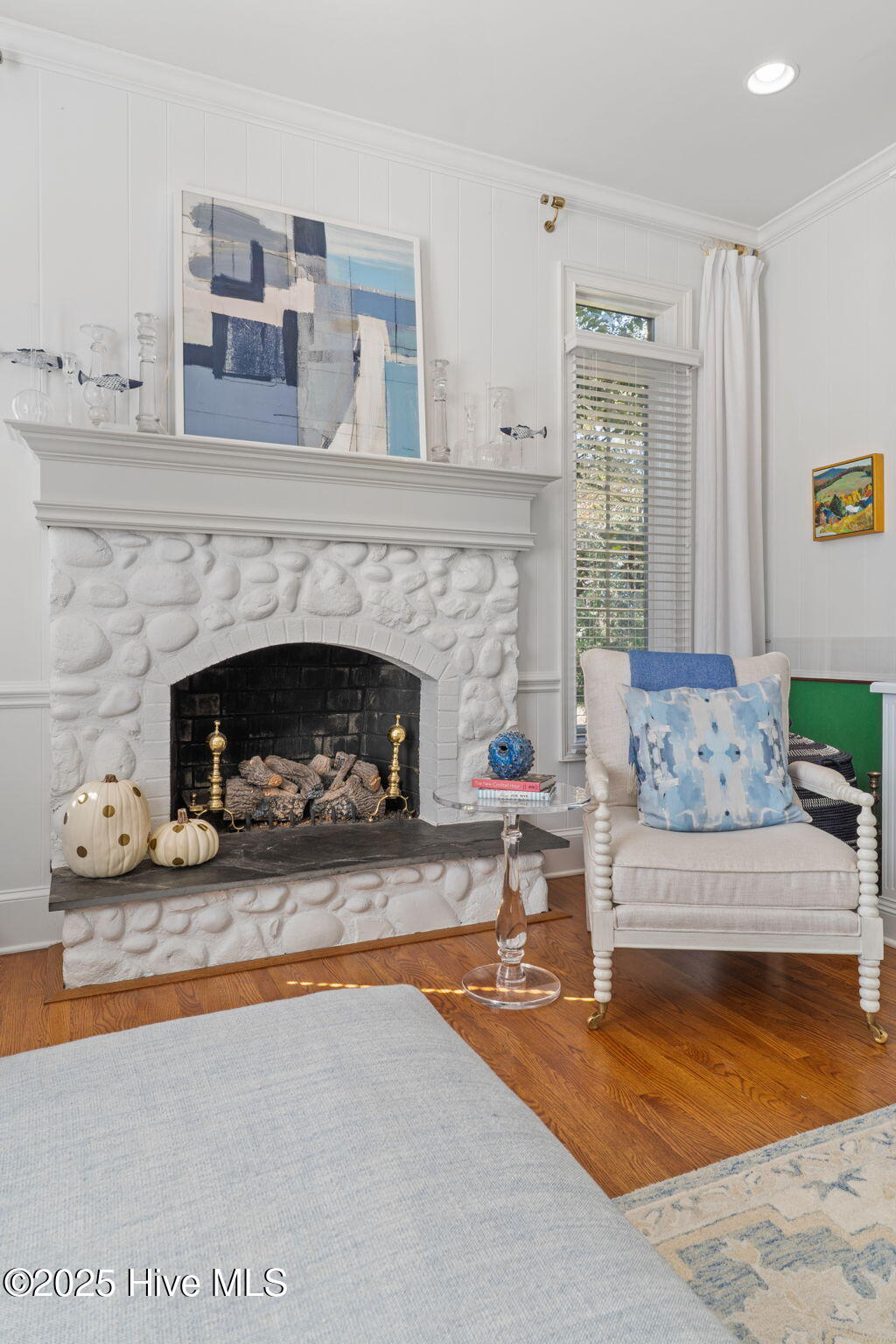 100537269 | Photo 26