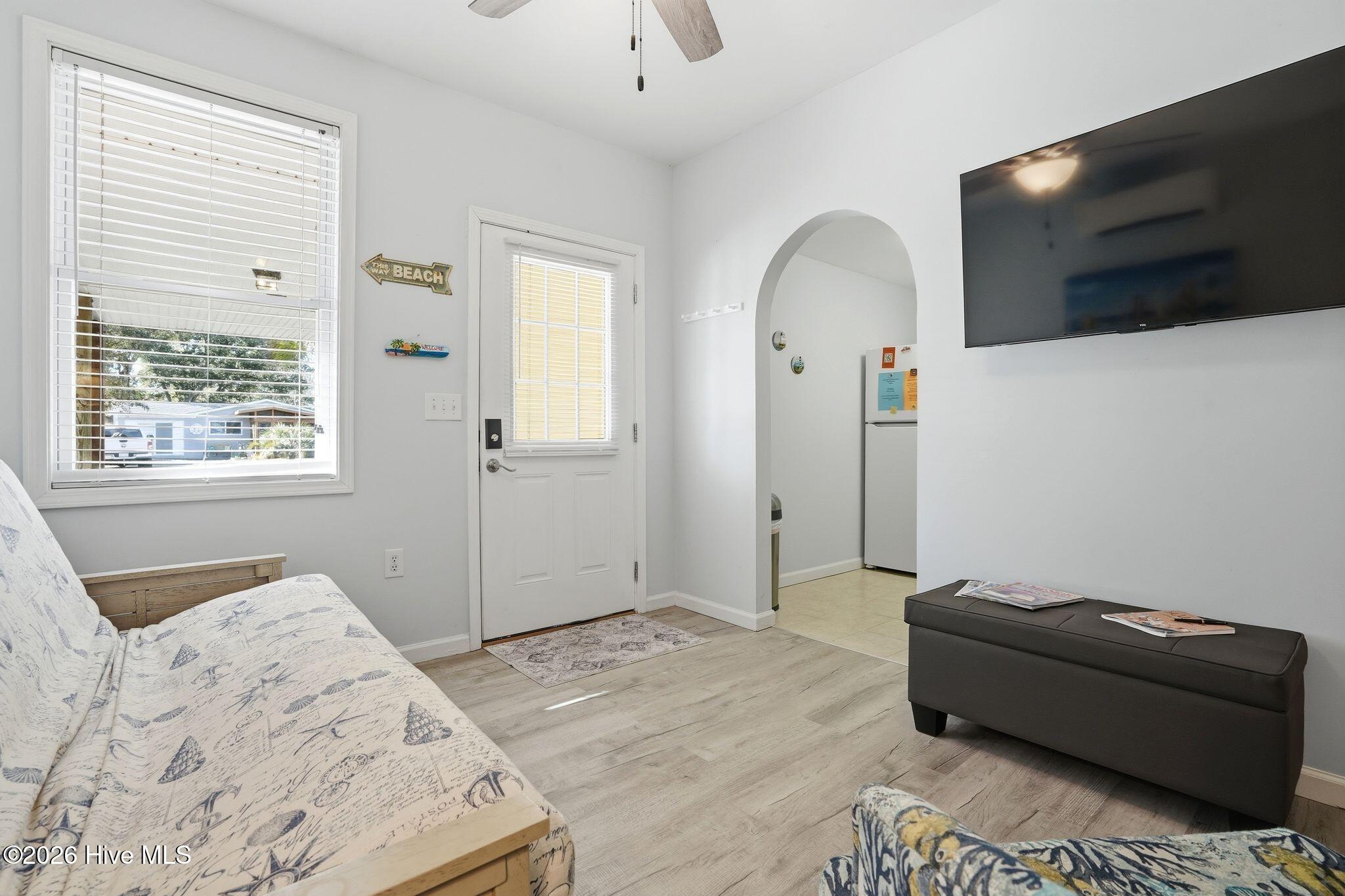 100555111 | Photo 19