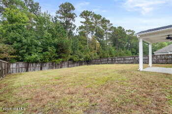 100548839 | Photo 39