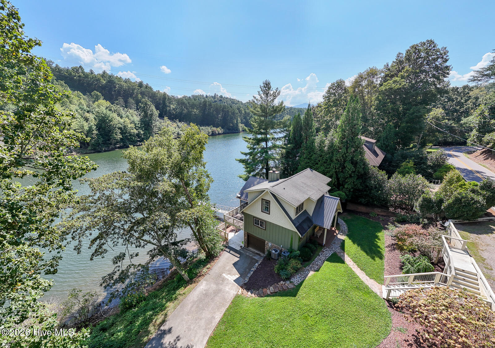 Photo 4 of Single family home for sale at 323 Cross Crk Rd, Robbinsville, NC 28771 | MLS# 100601416 | Listing updated on 2026-09-04