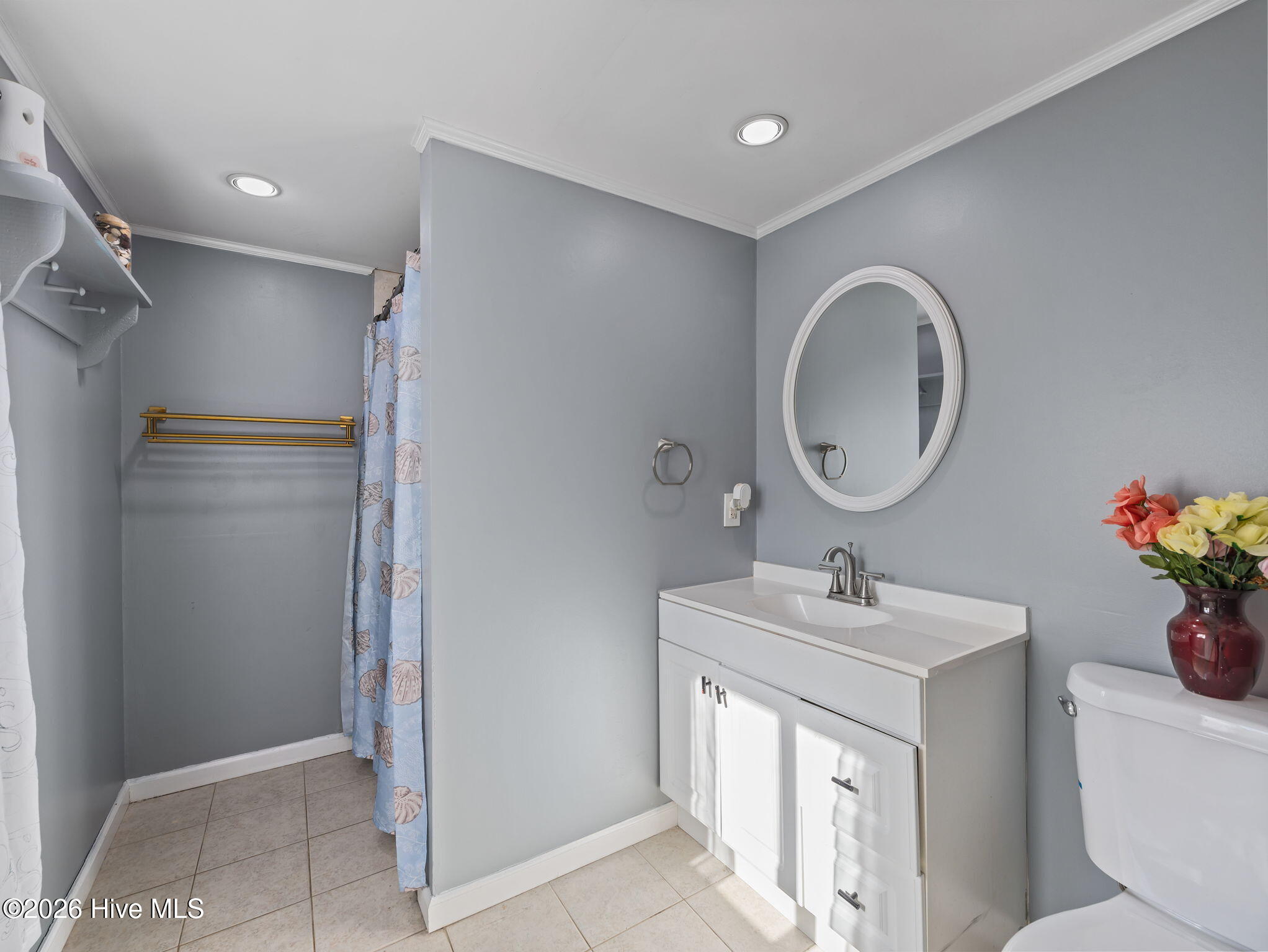 100563356 | Photo 15