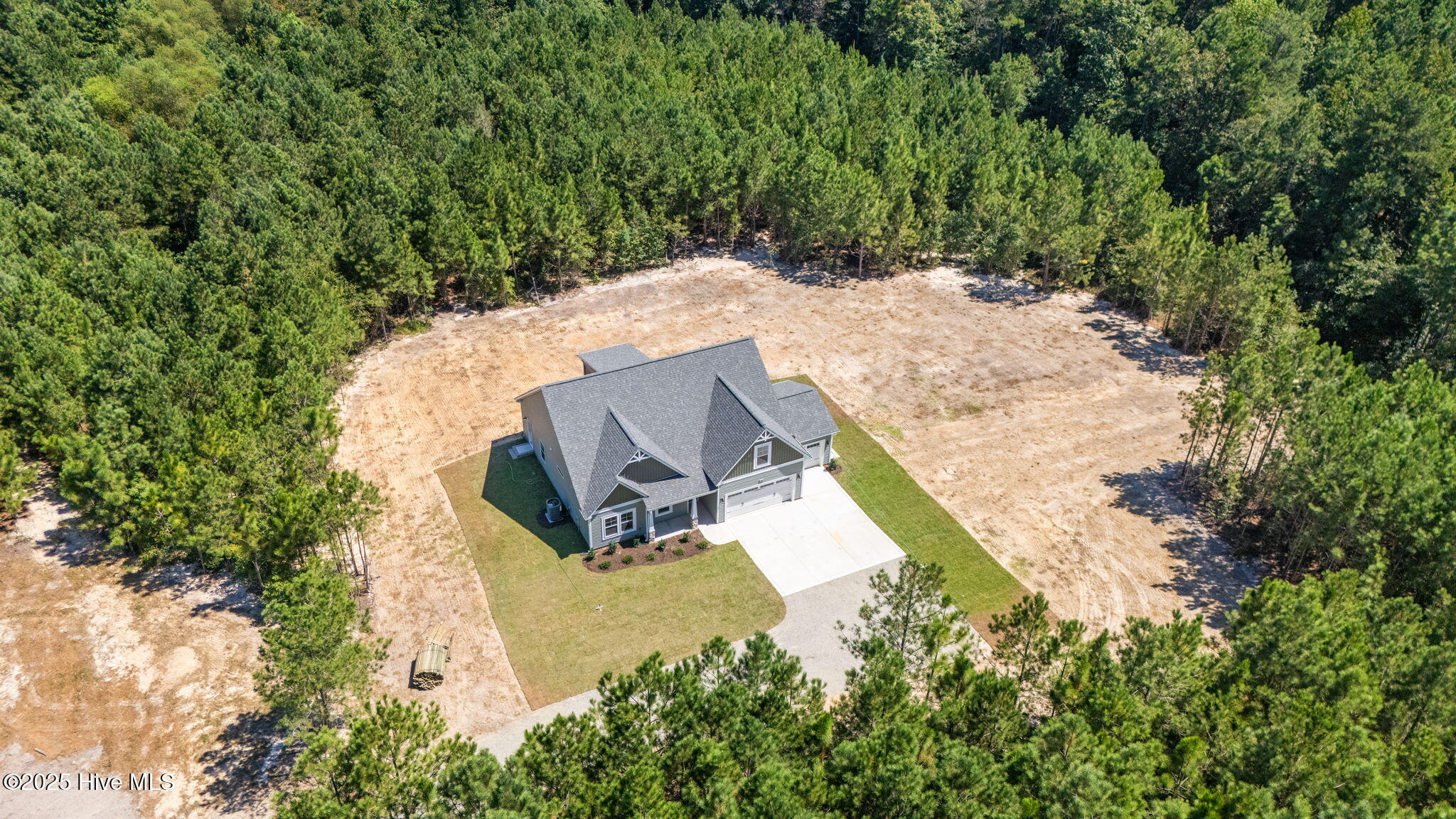 130 Hickory Pointer Way