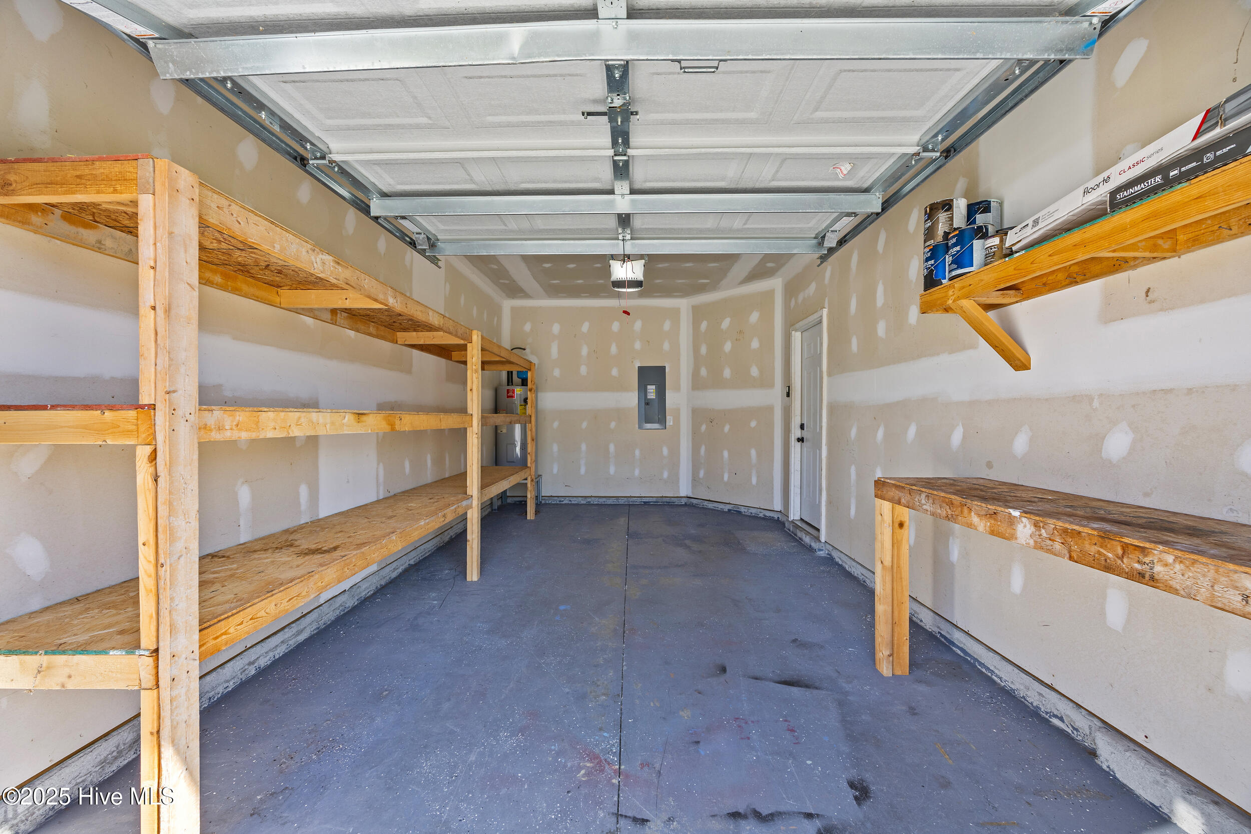 100538119 | Photo 32