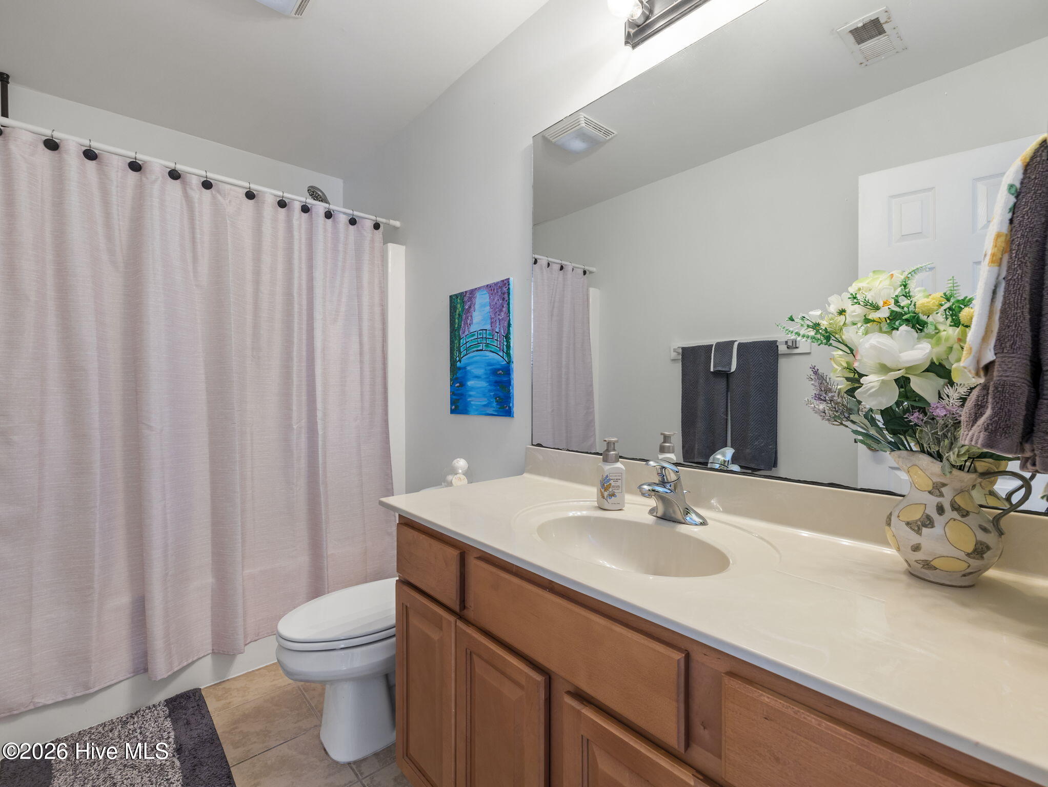 100562601 | Photo 33