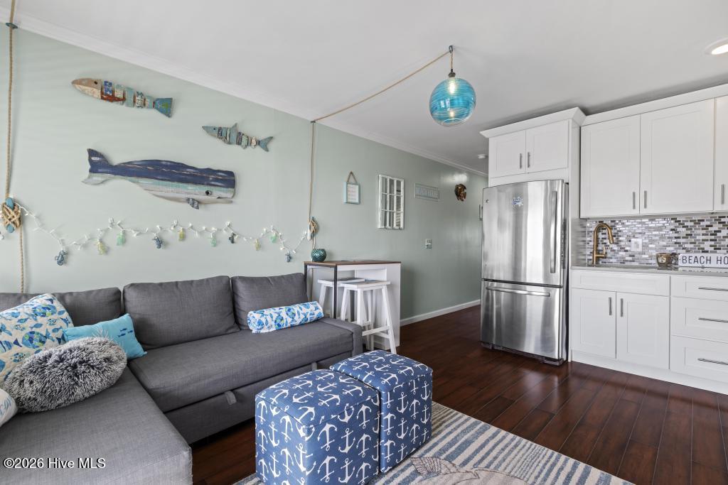 100551808 | Photo 13