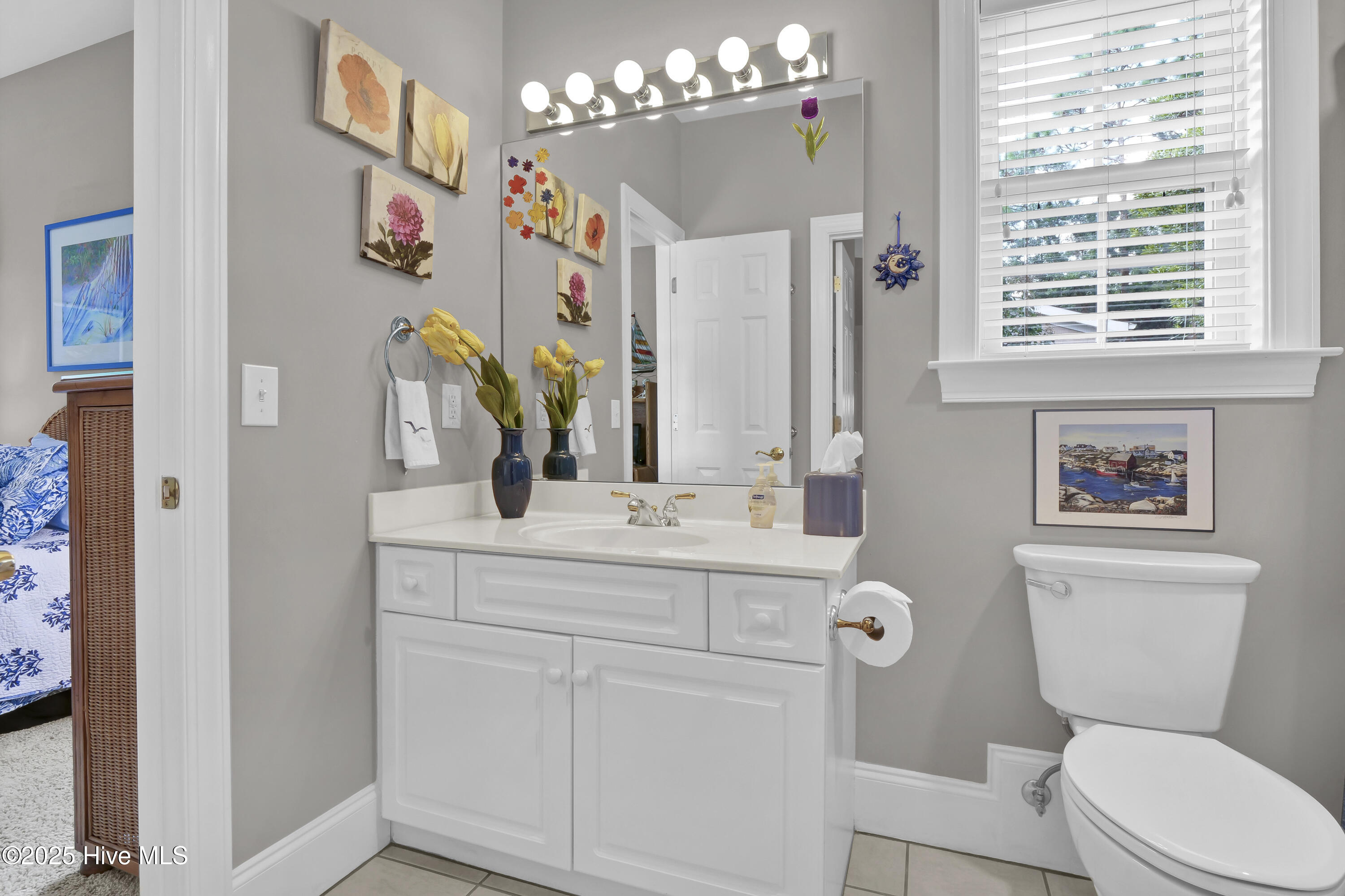 100533946 | Photo 34