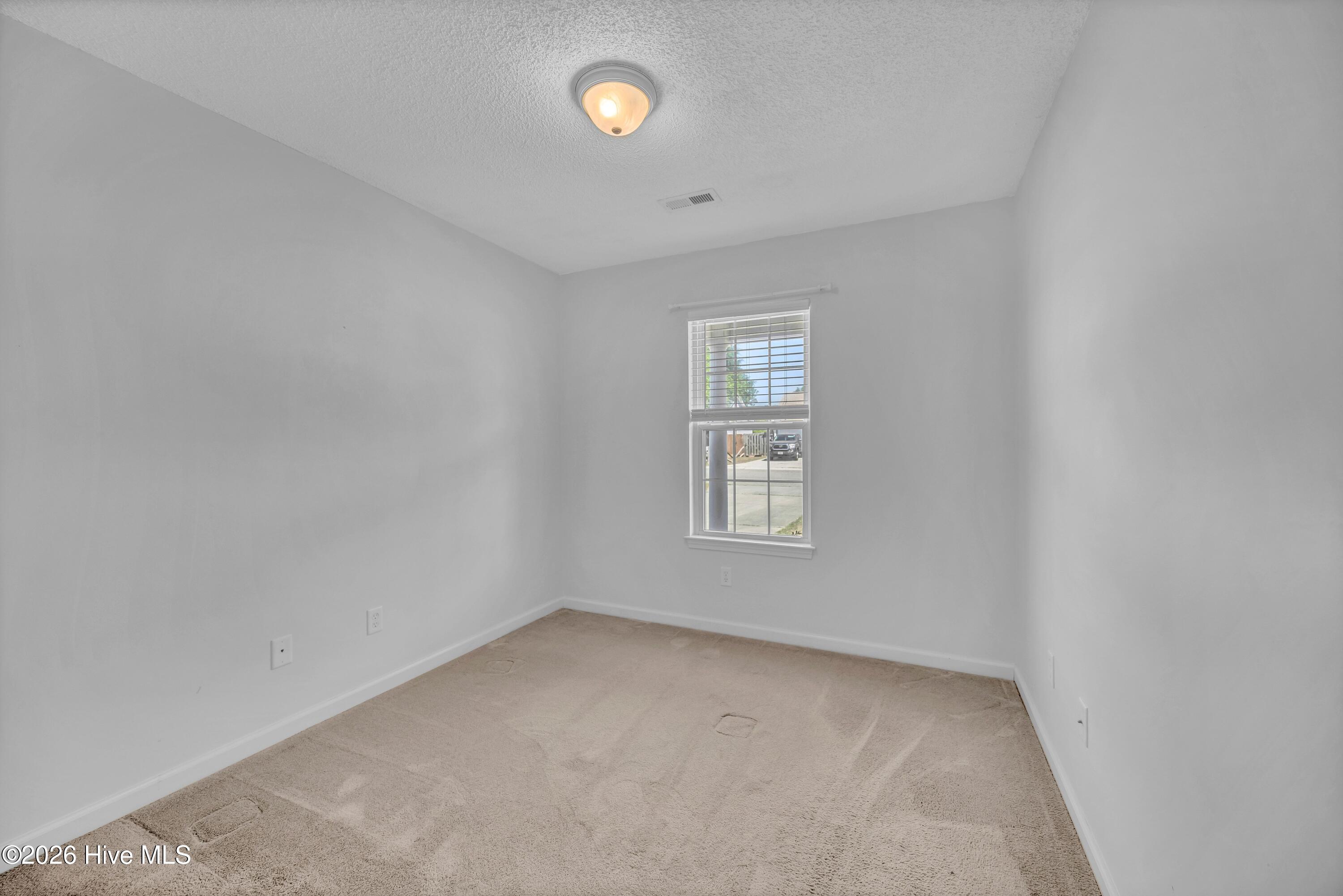 100569436 | Photo 21