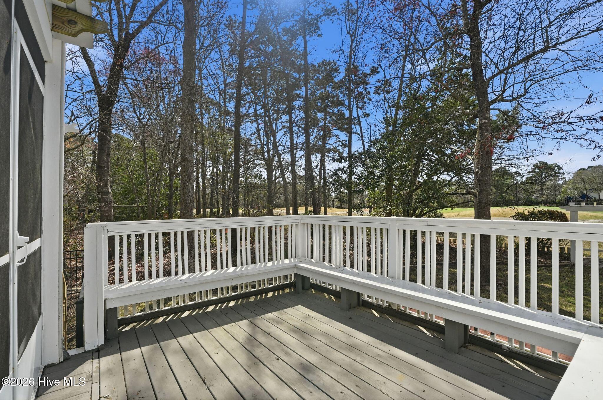 100560935 | Photo 79