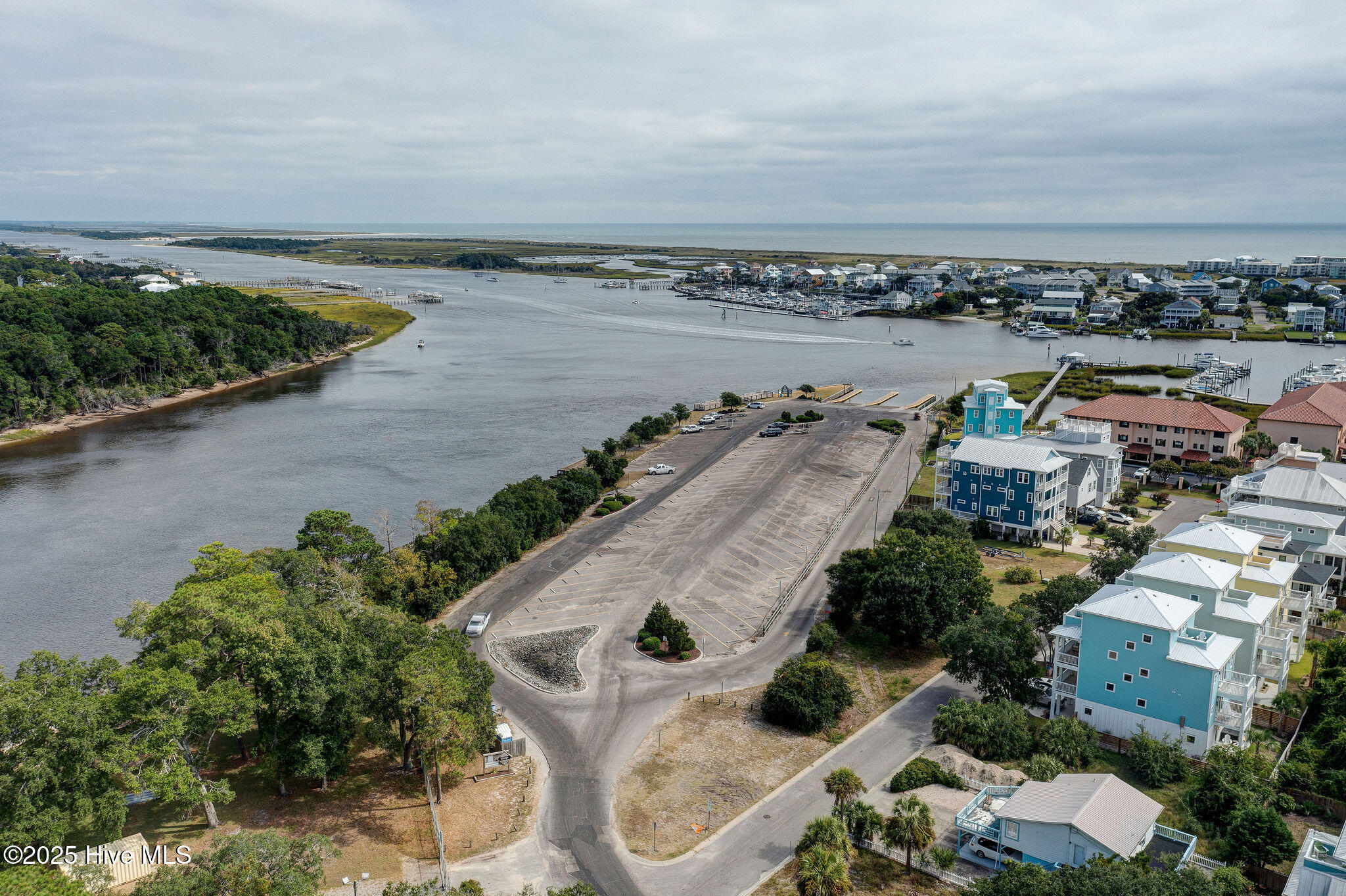 100531587 | Photo 32