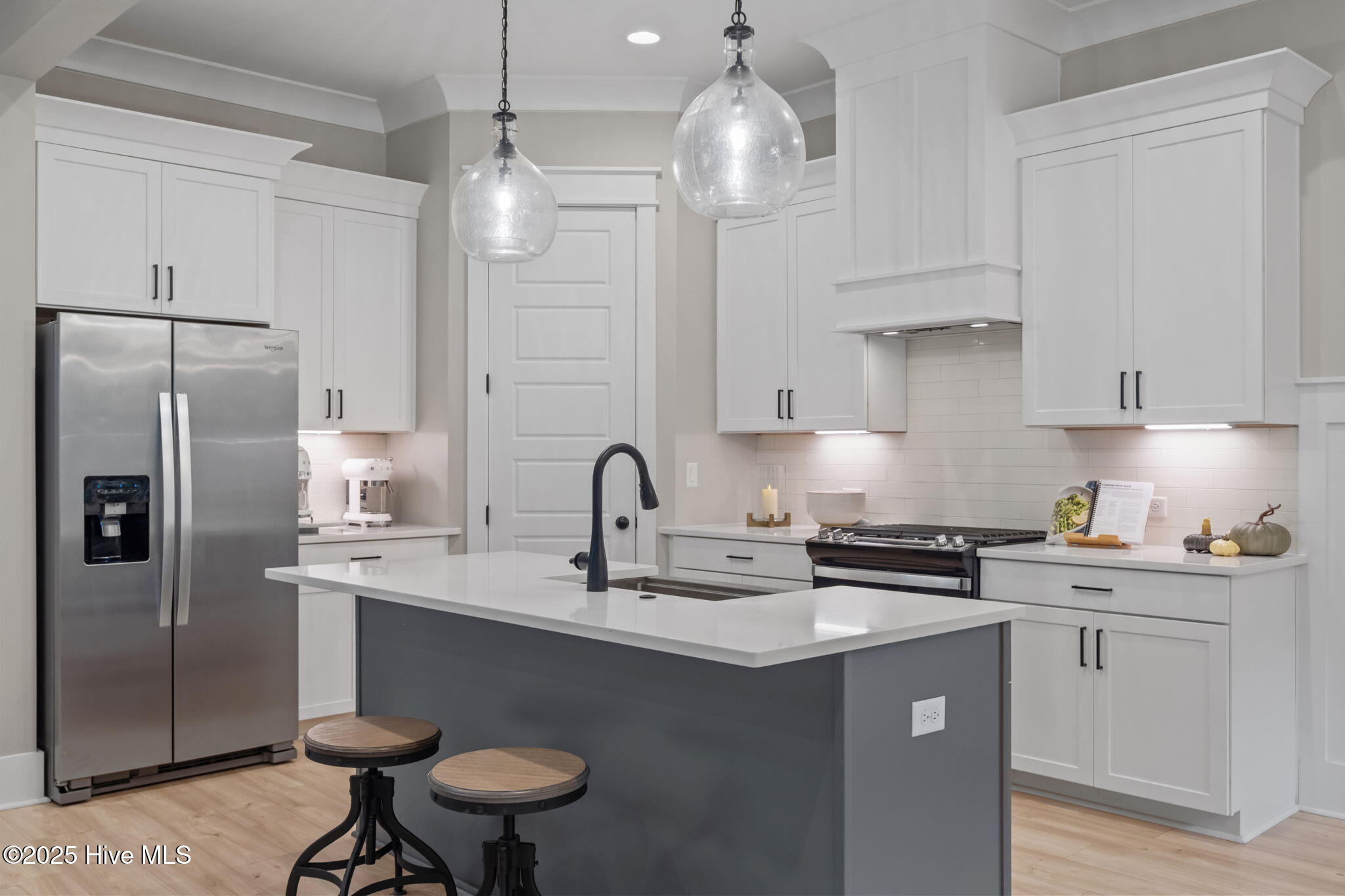 100535671 | Photo 14