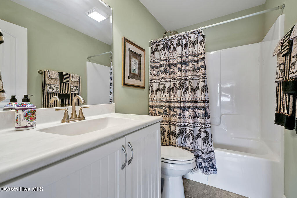 100527649 | Photo 37