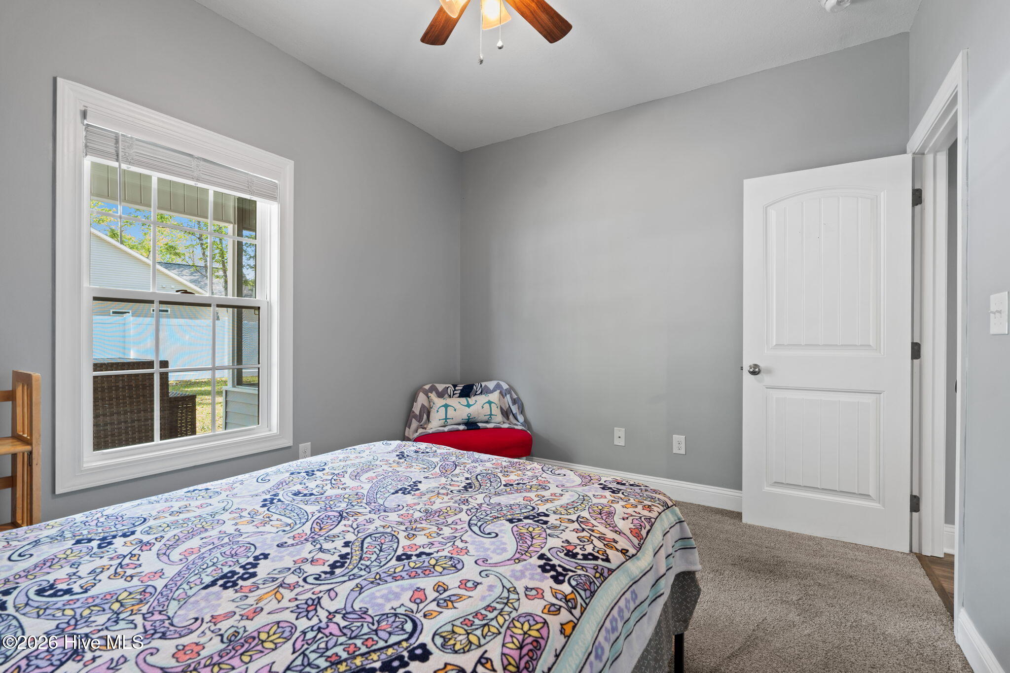 100568140 | Photo 27