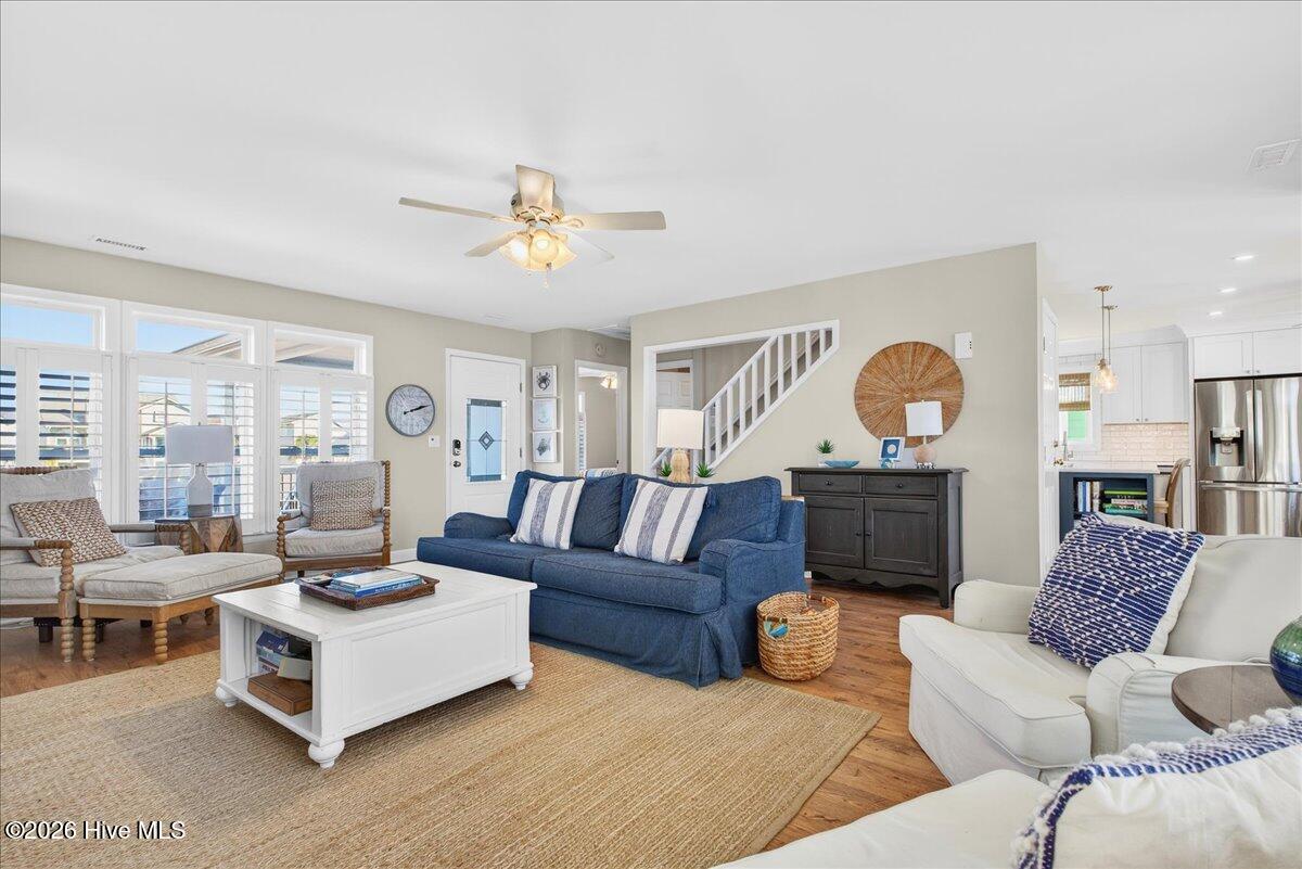 100549636 | Photo 14