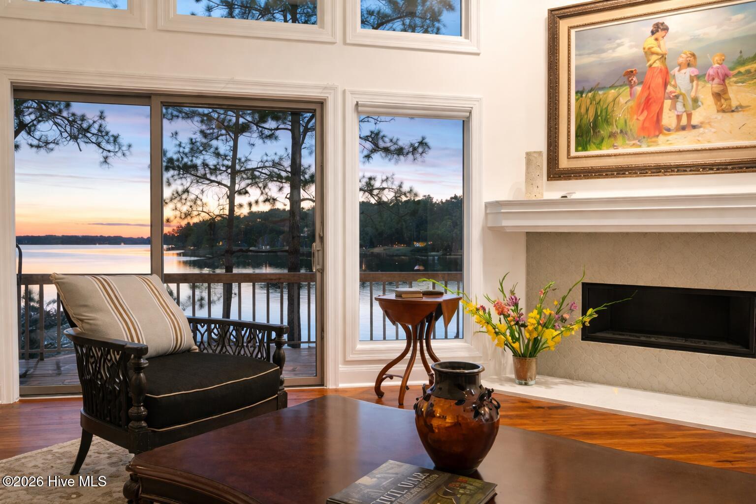 120 Douglas_family room updated