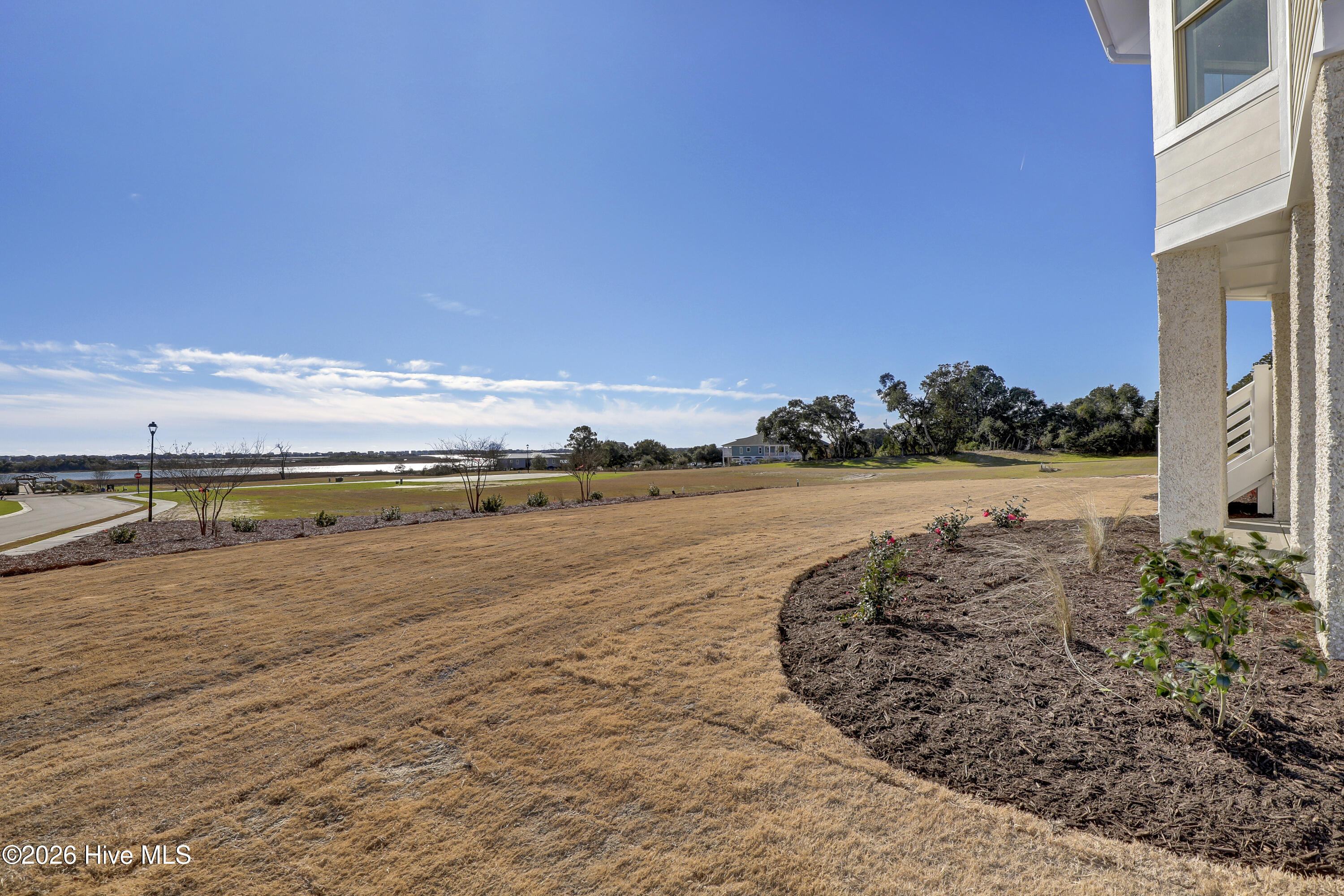 100490520 | Photo 38