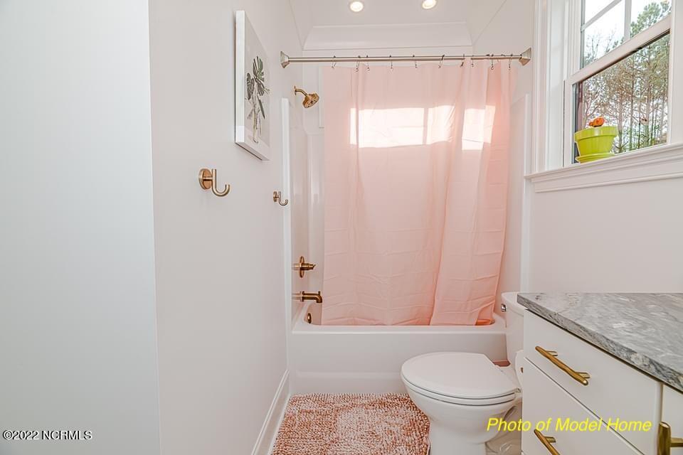 100506270 | Photo 16