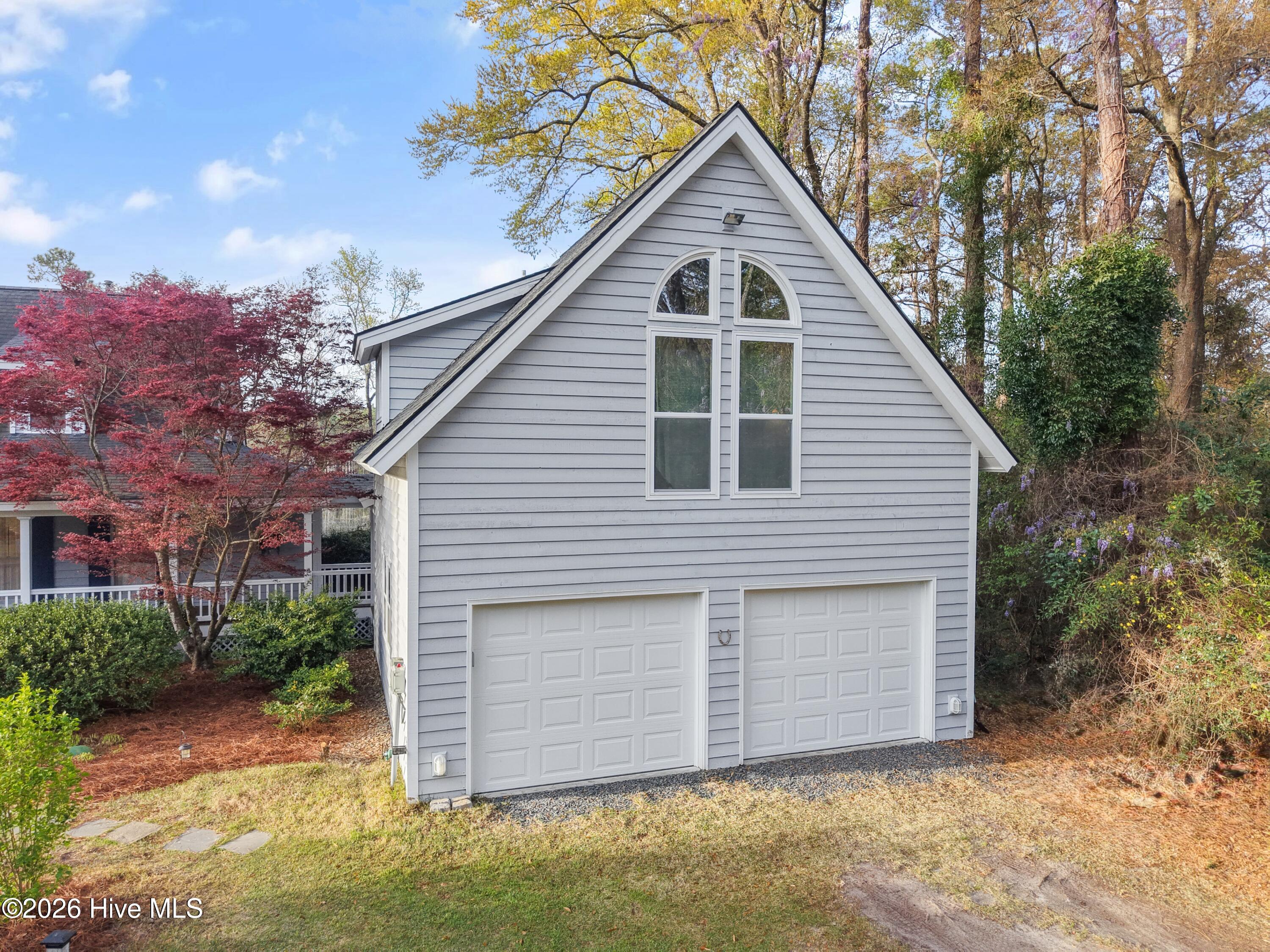 100564312 | Photo 43