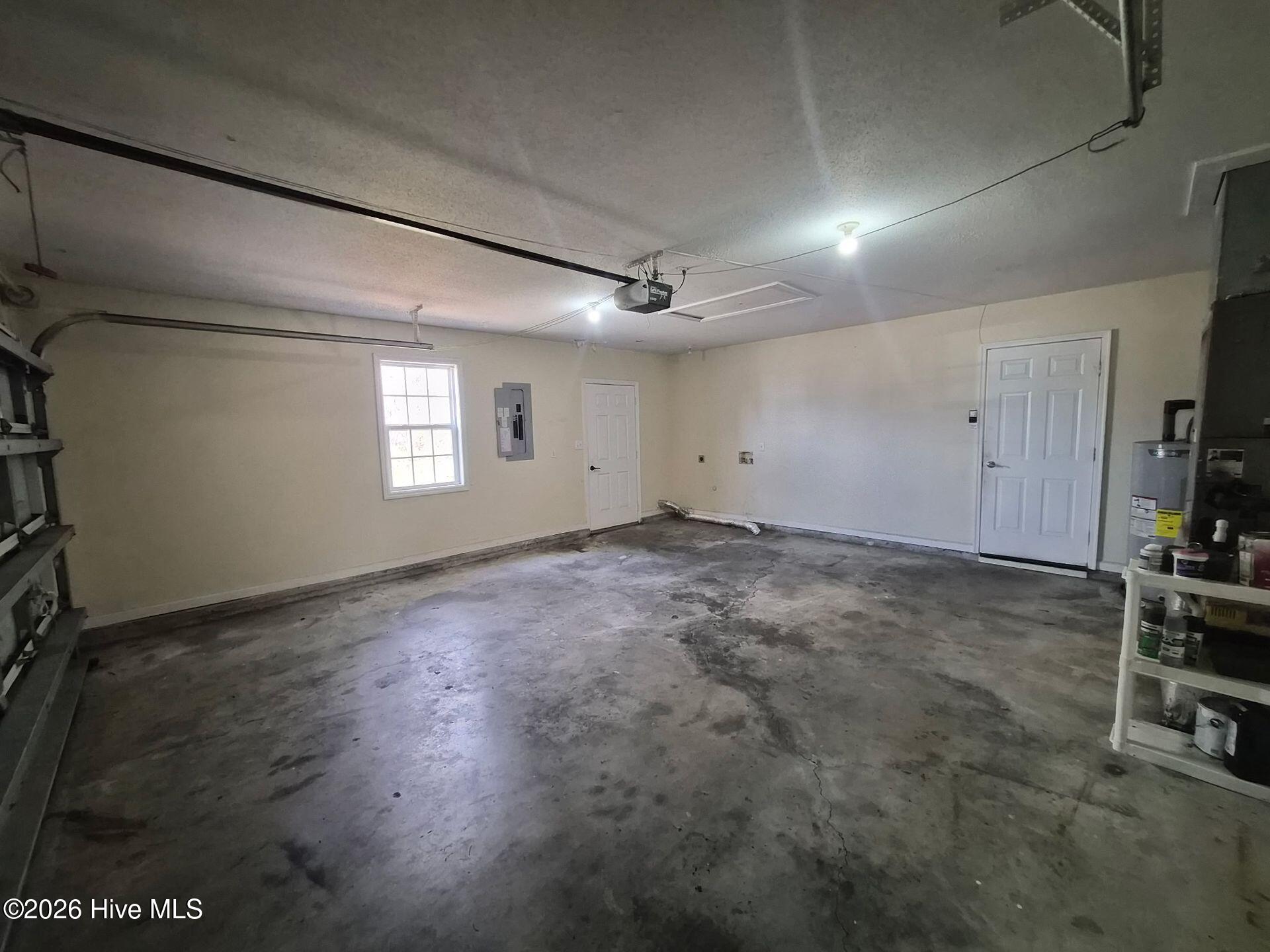 100560724 | Photo 26