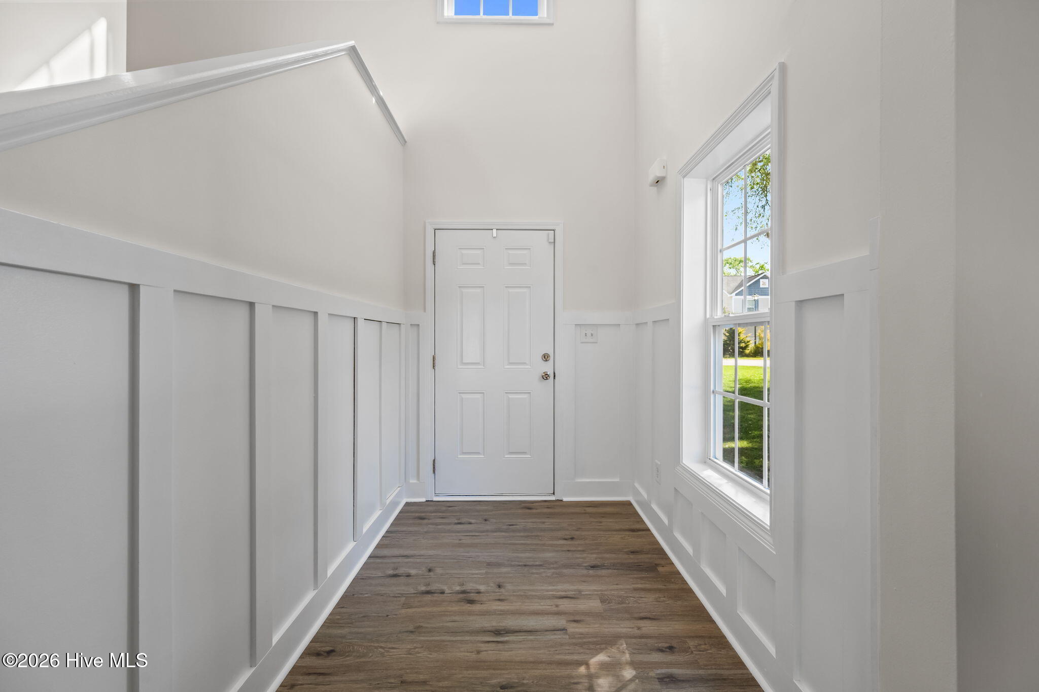 100570344 | Photo 16