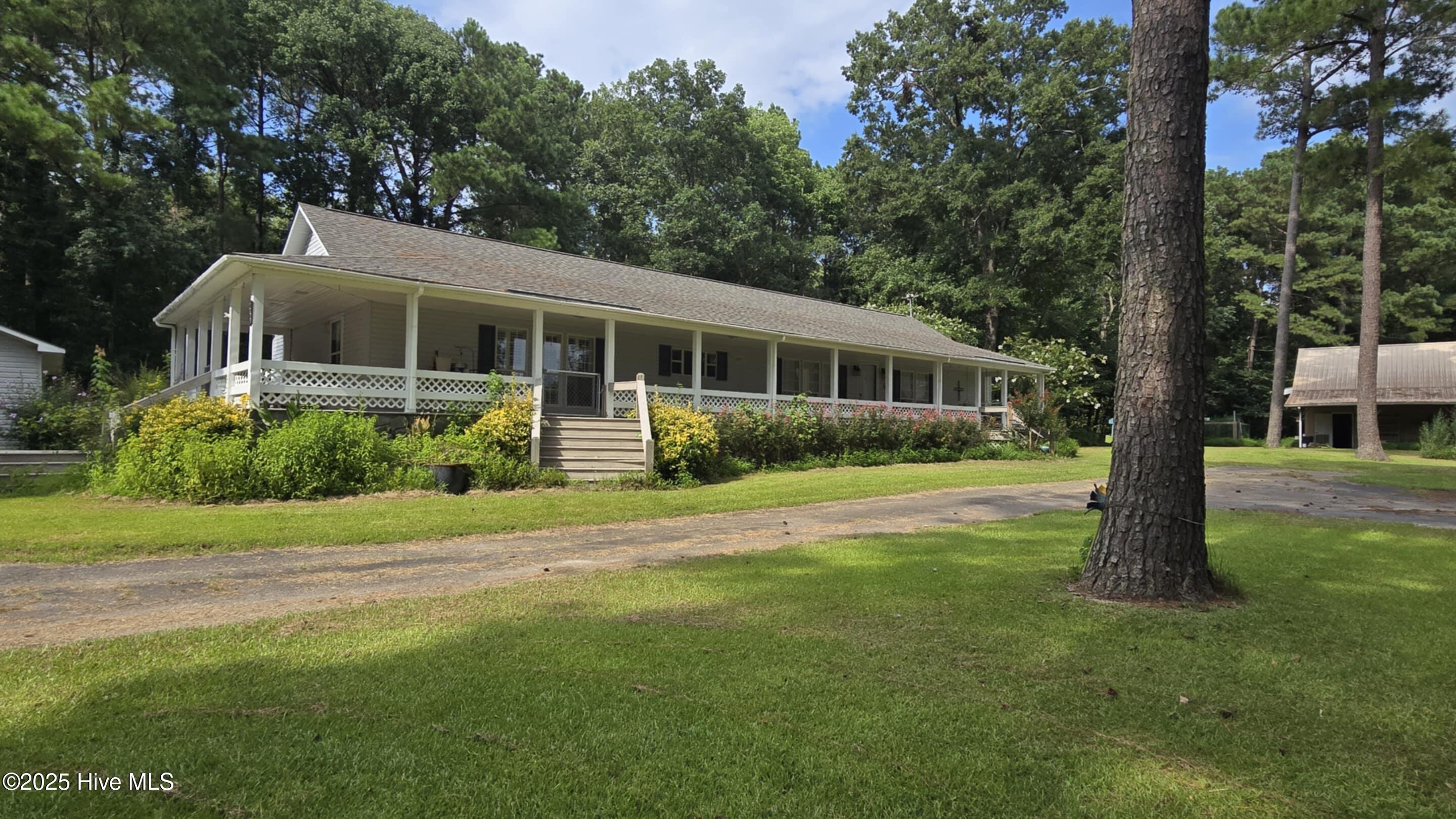 Homes for sale in Clarkton, NC | 2639 Nc Hwy 211 Rd E, Clarkton, NC 28433 | MLS# 100522277