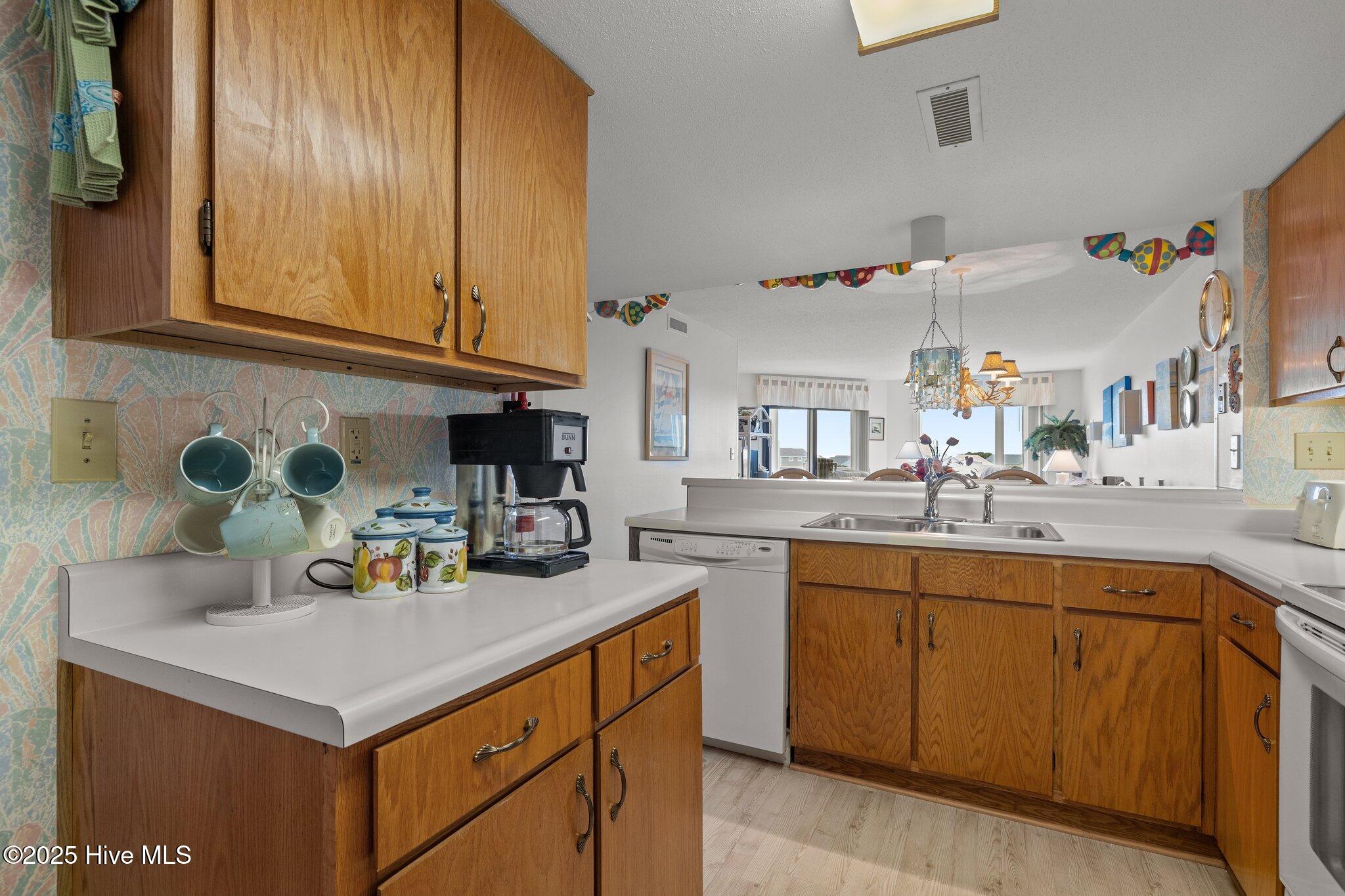 100513816 | Photo 23