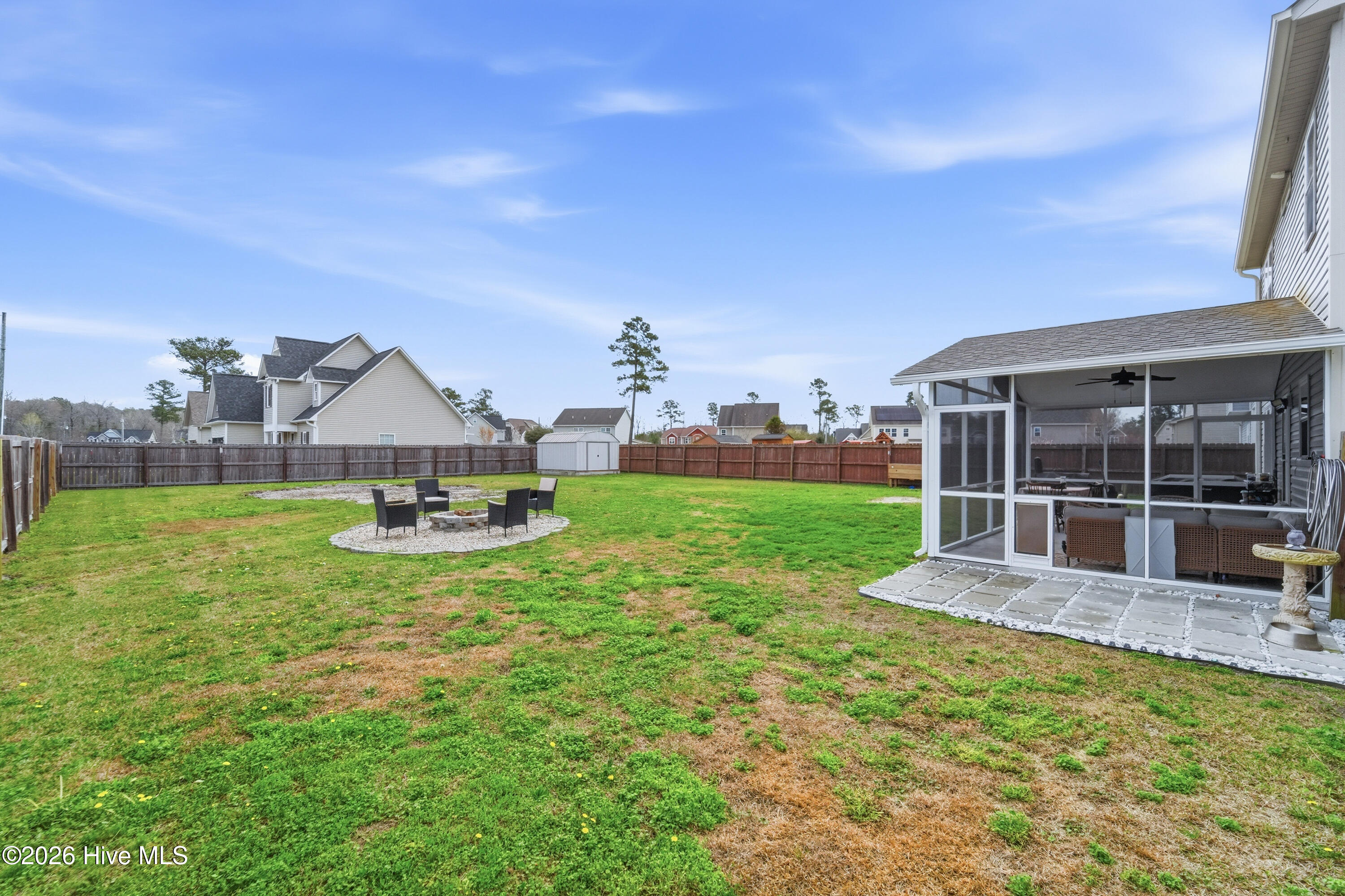 100560399 | Photo 19