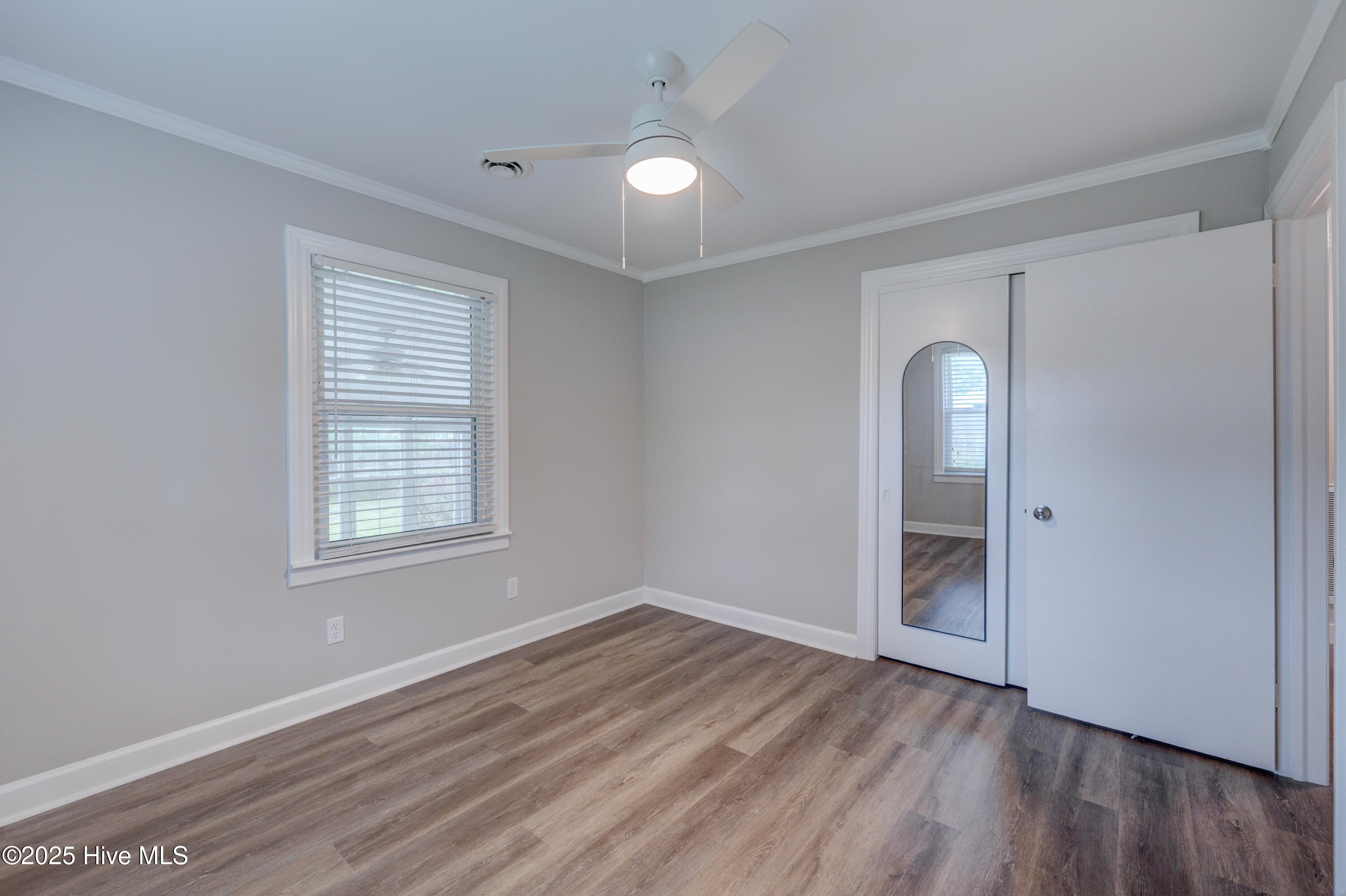 100547568 | Photo 19