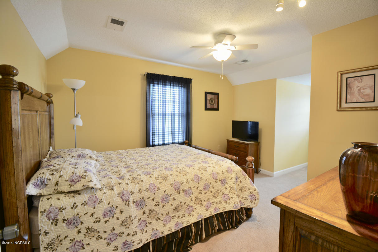 100504297 | Photo 25