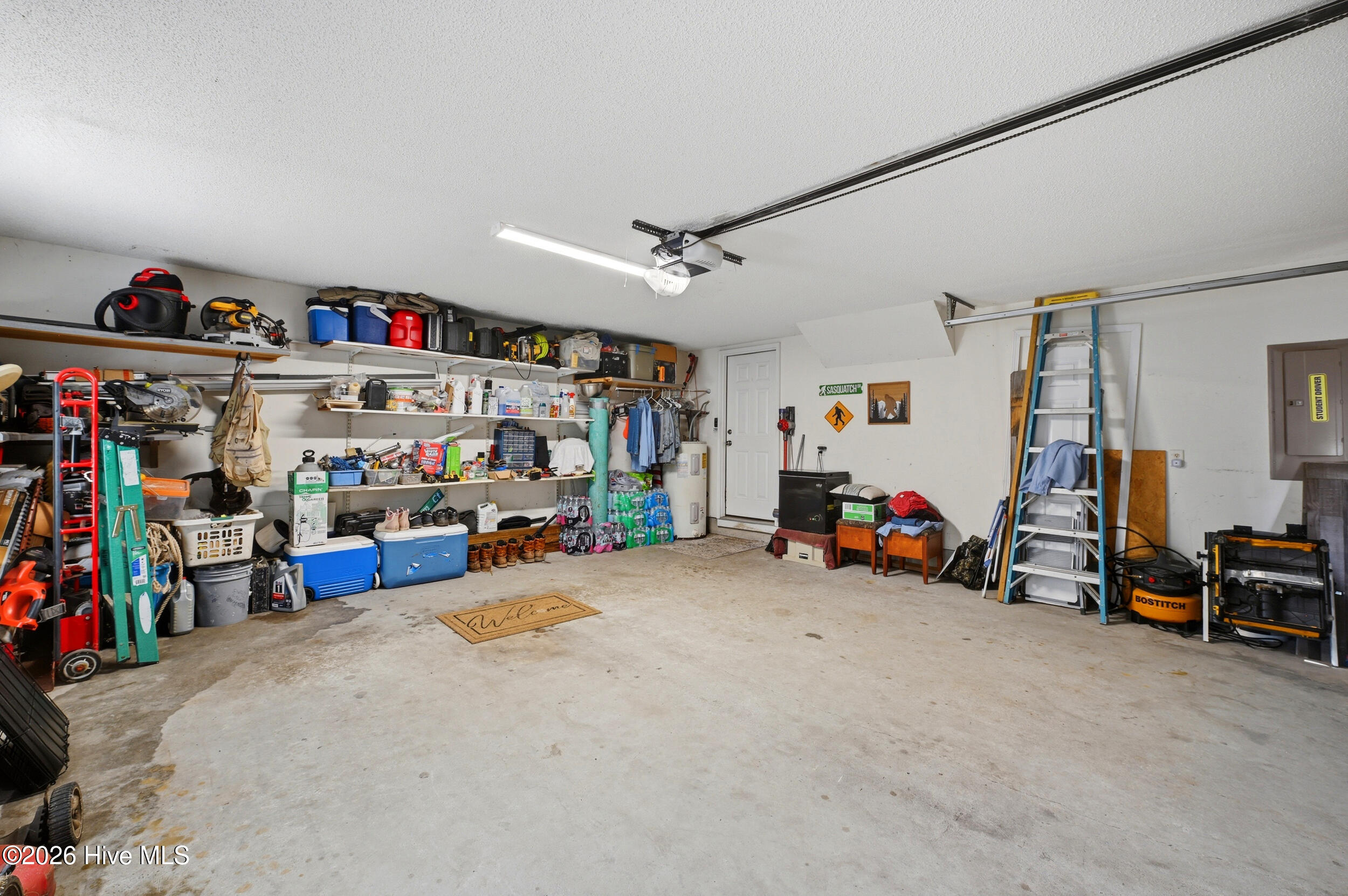 100565195 | Photo 33