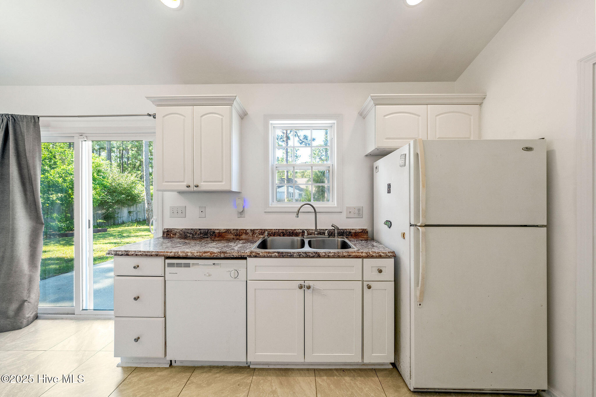 100516282 | Photo 15