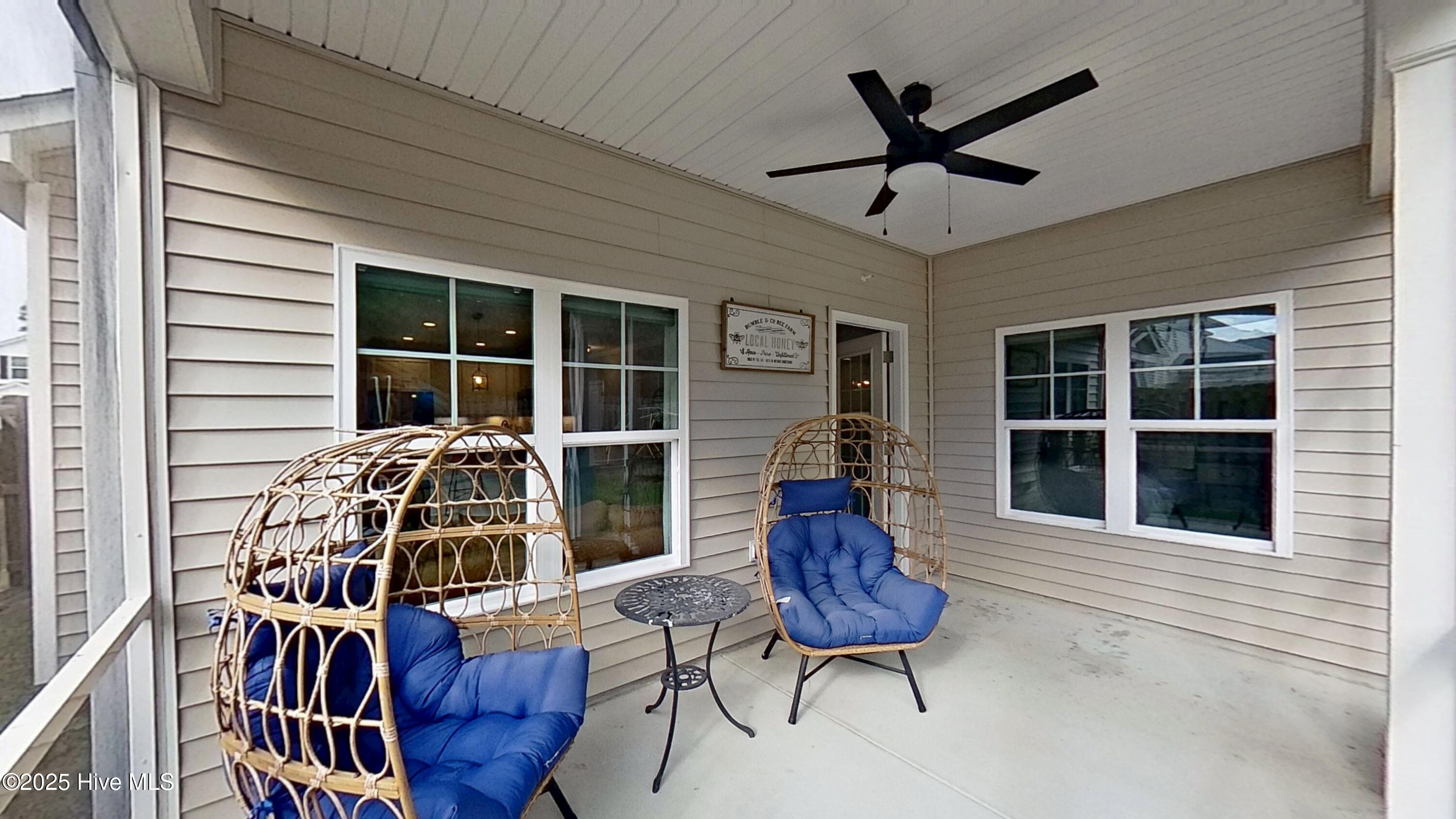 100544471 | Photo 14