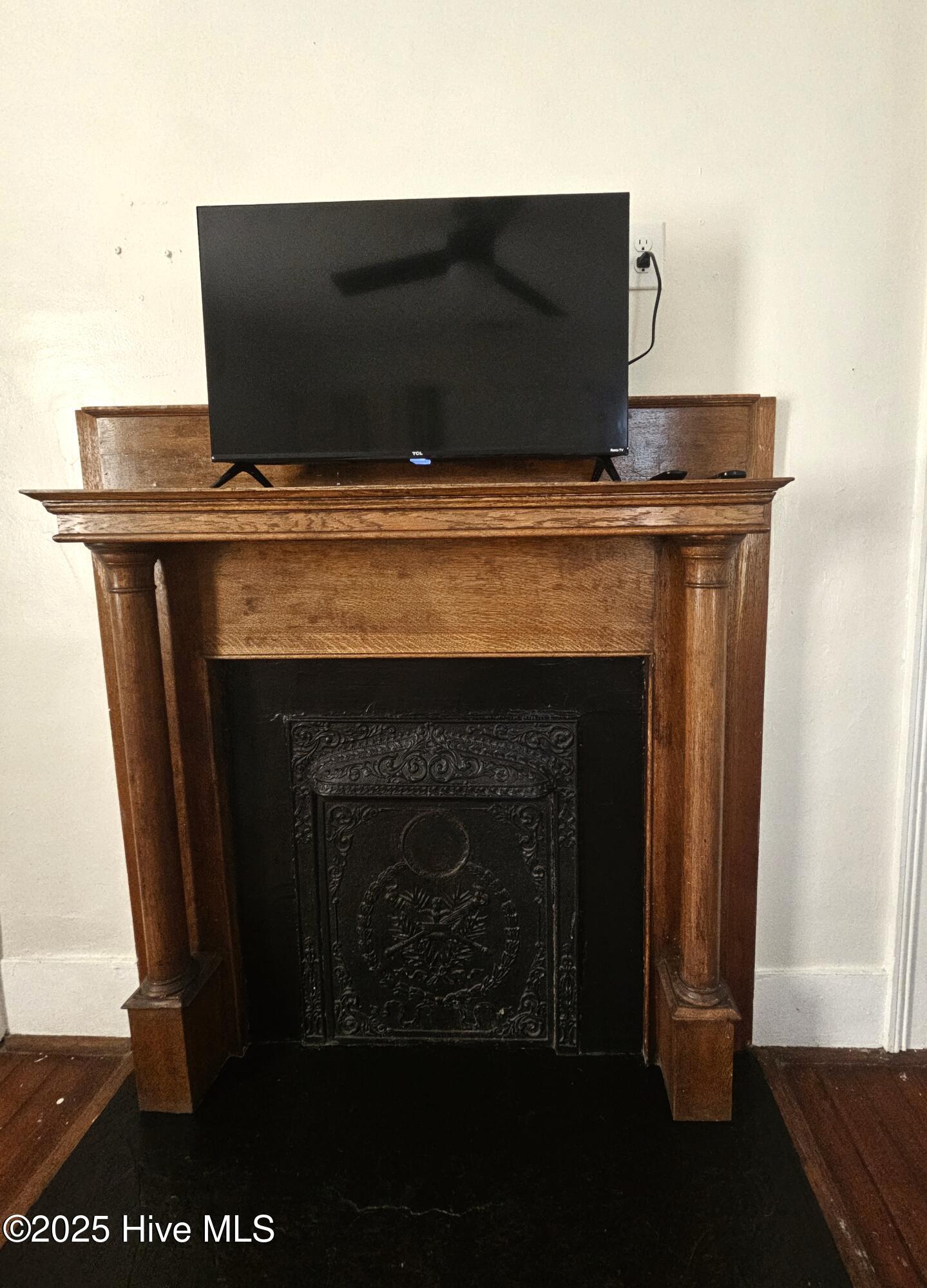 100529607 | Photo 18