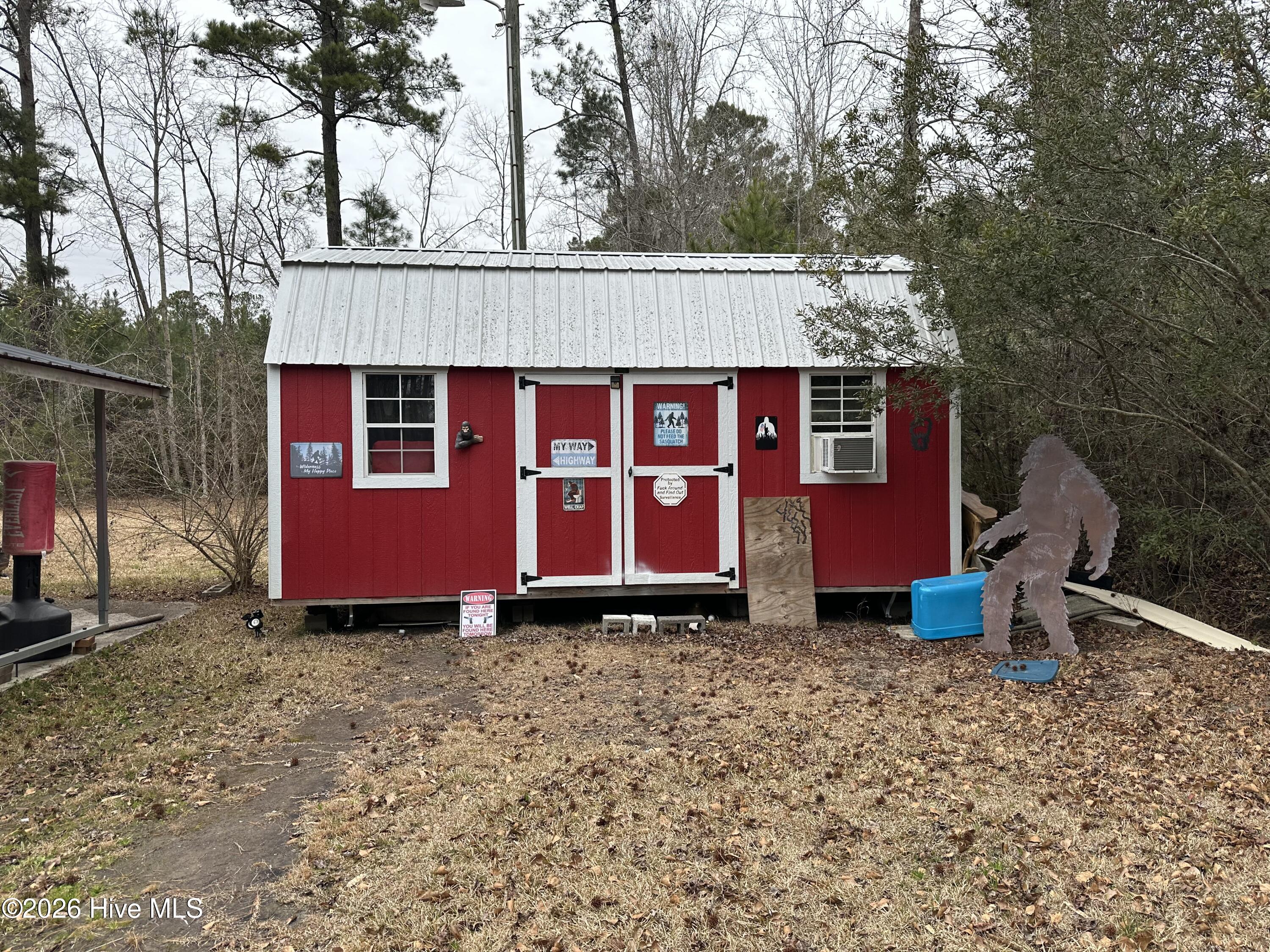 Homes for sale in Hallsboro, NC | 6265 Sam Potts Hwy, Hallsboro, NC 28442 | MLS# 100551129