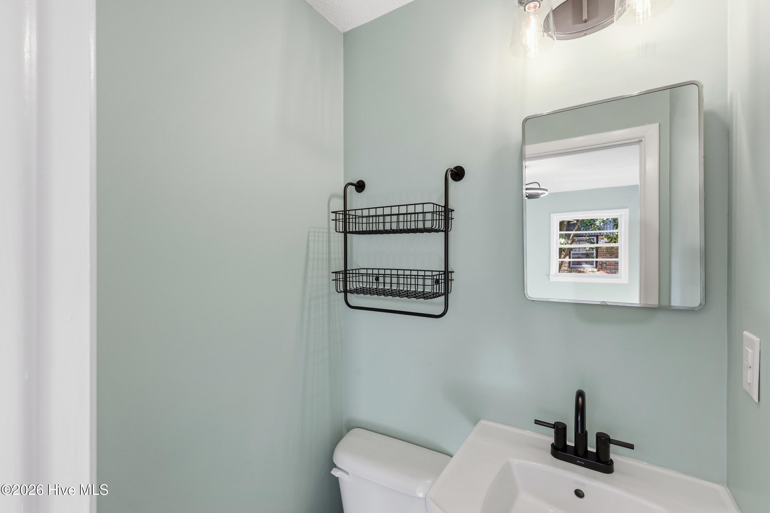 100540296 | Photo 21