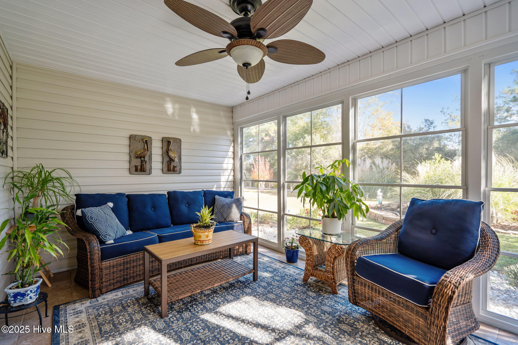 100540137 | Photo 18