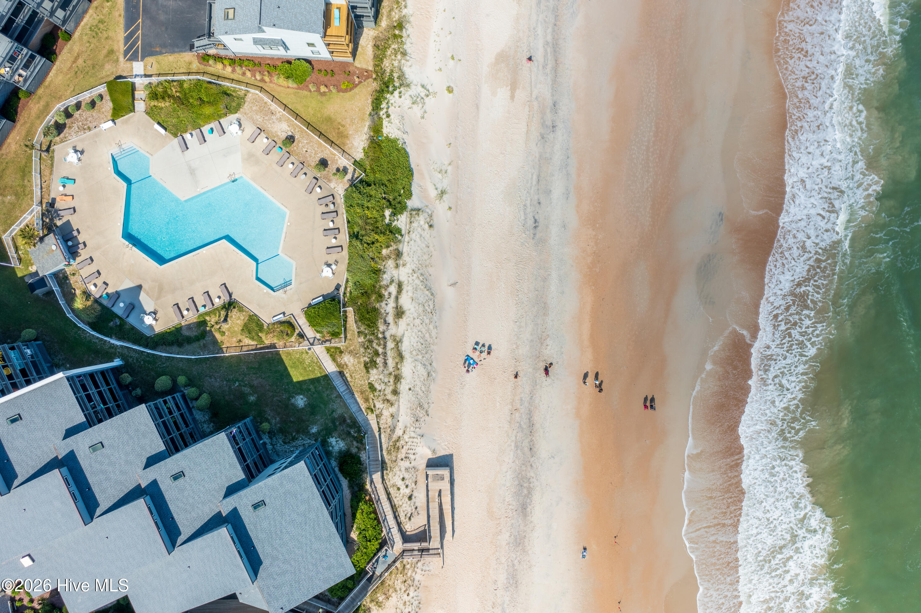 100554821 | Photo 26