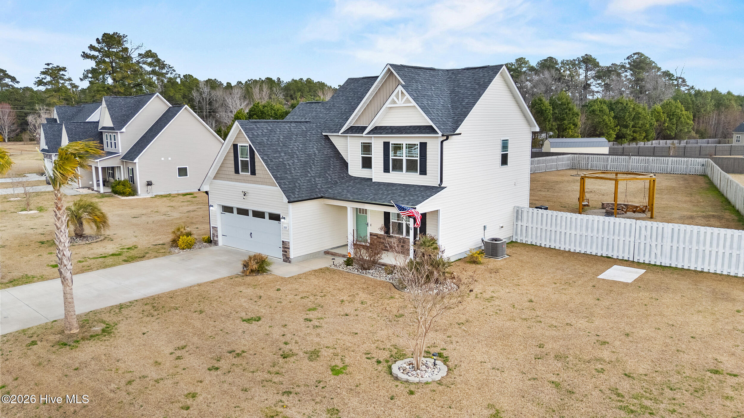 100556419 | Photo 45