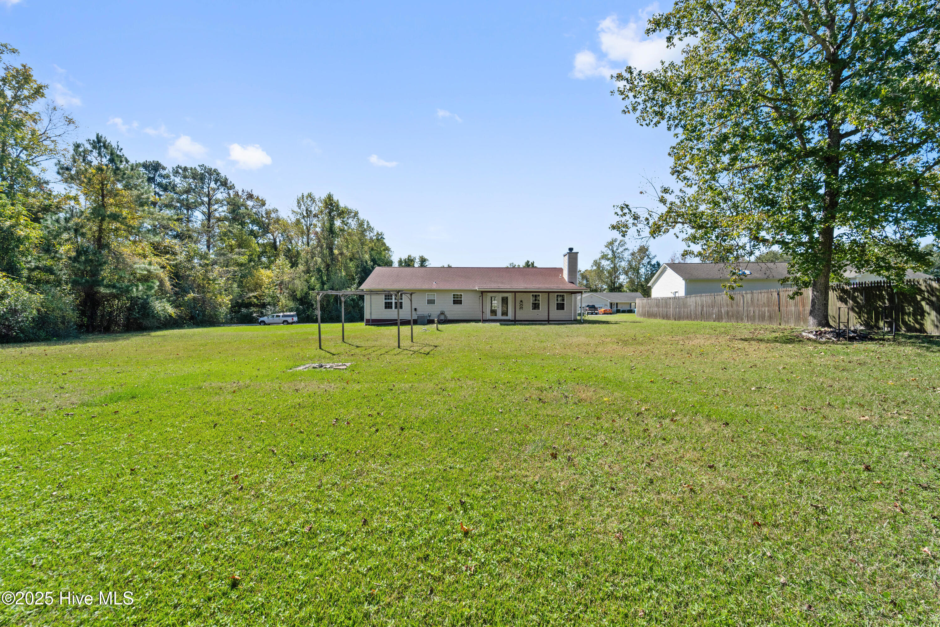 100538355 | Photo 18