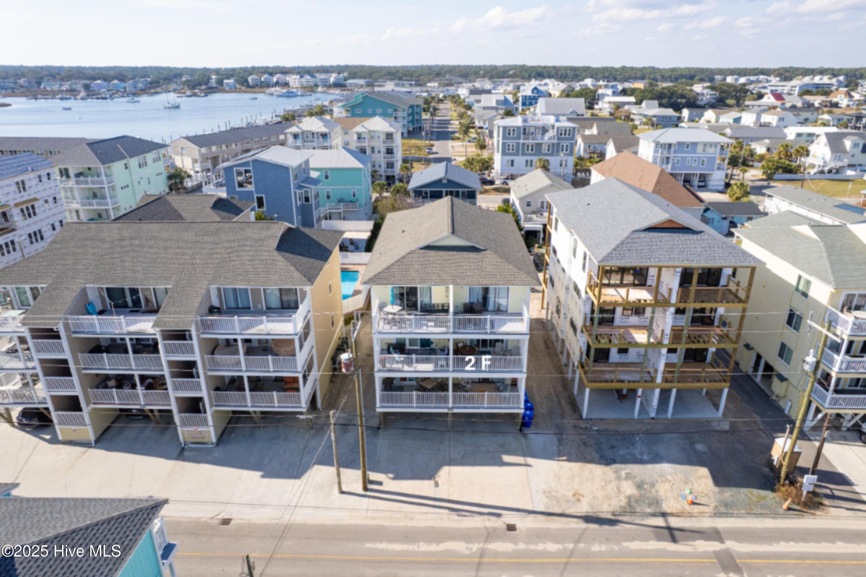 100540902 | Photo 49