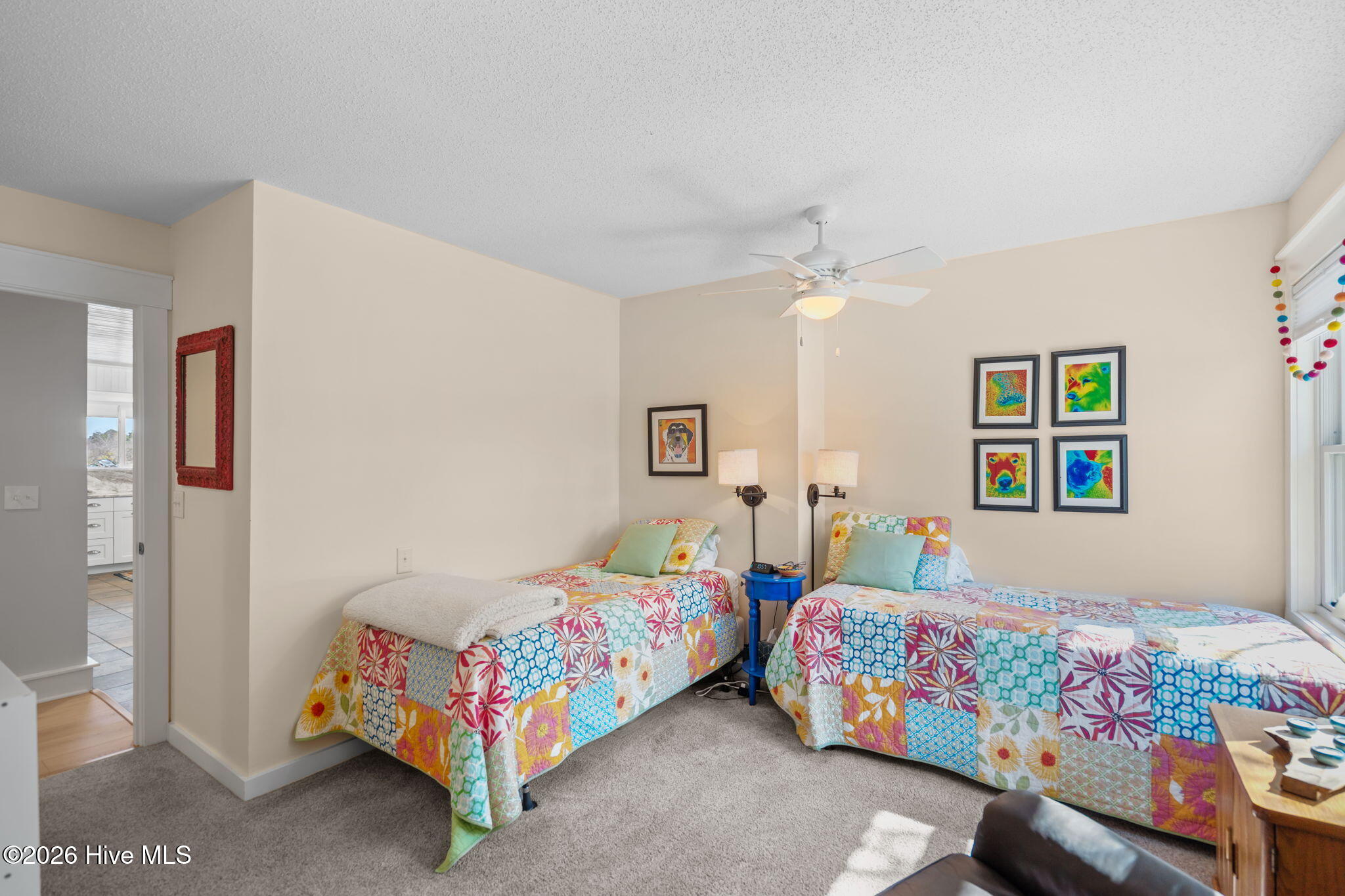 100555444 | Photo 39