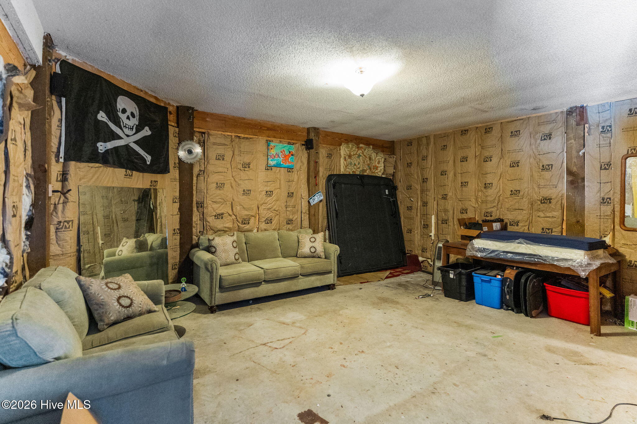 100564458 | Photo 48