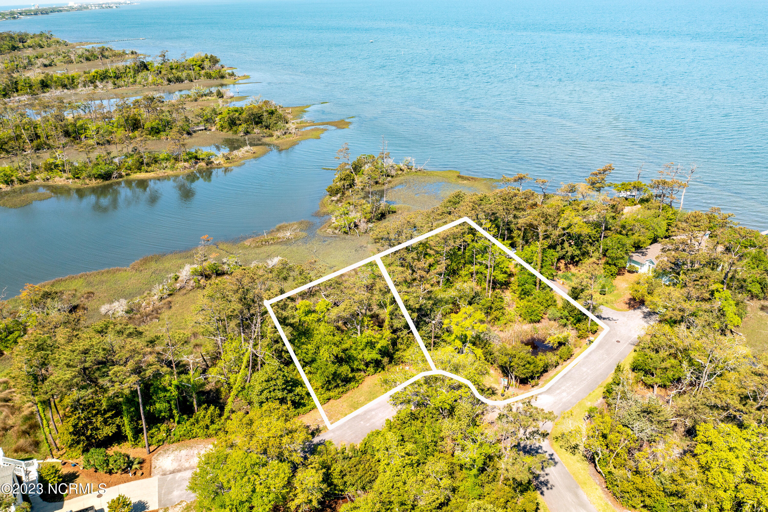 Homes for sale in Pine Knoll Shores, NC | 4 West Ct, Pine Knoll Shores, NC 28512 | MLS# 100383047