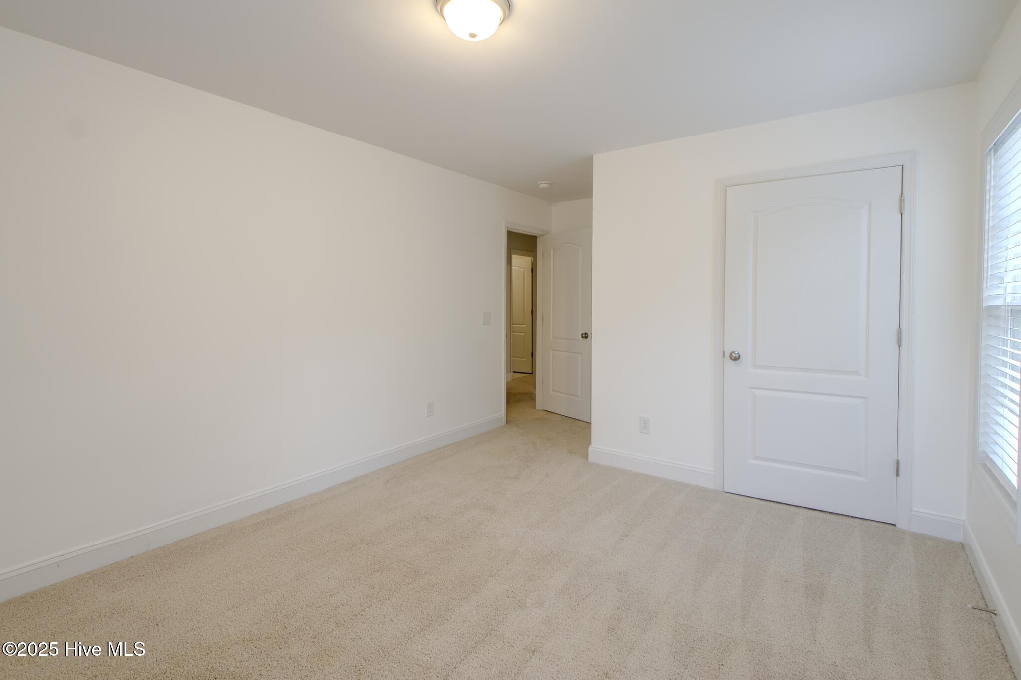 100543314 | Photo 27