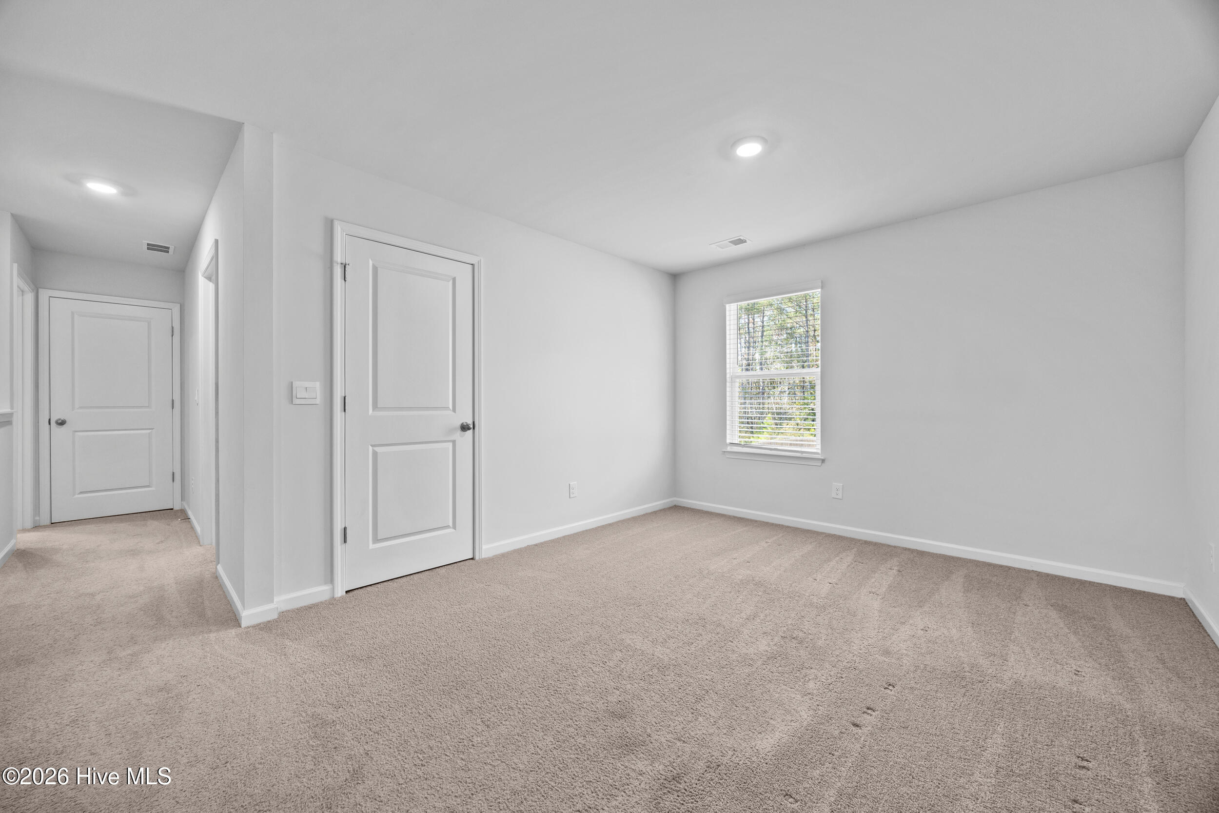 100556435 | Photo 31