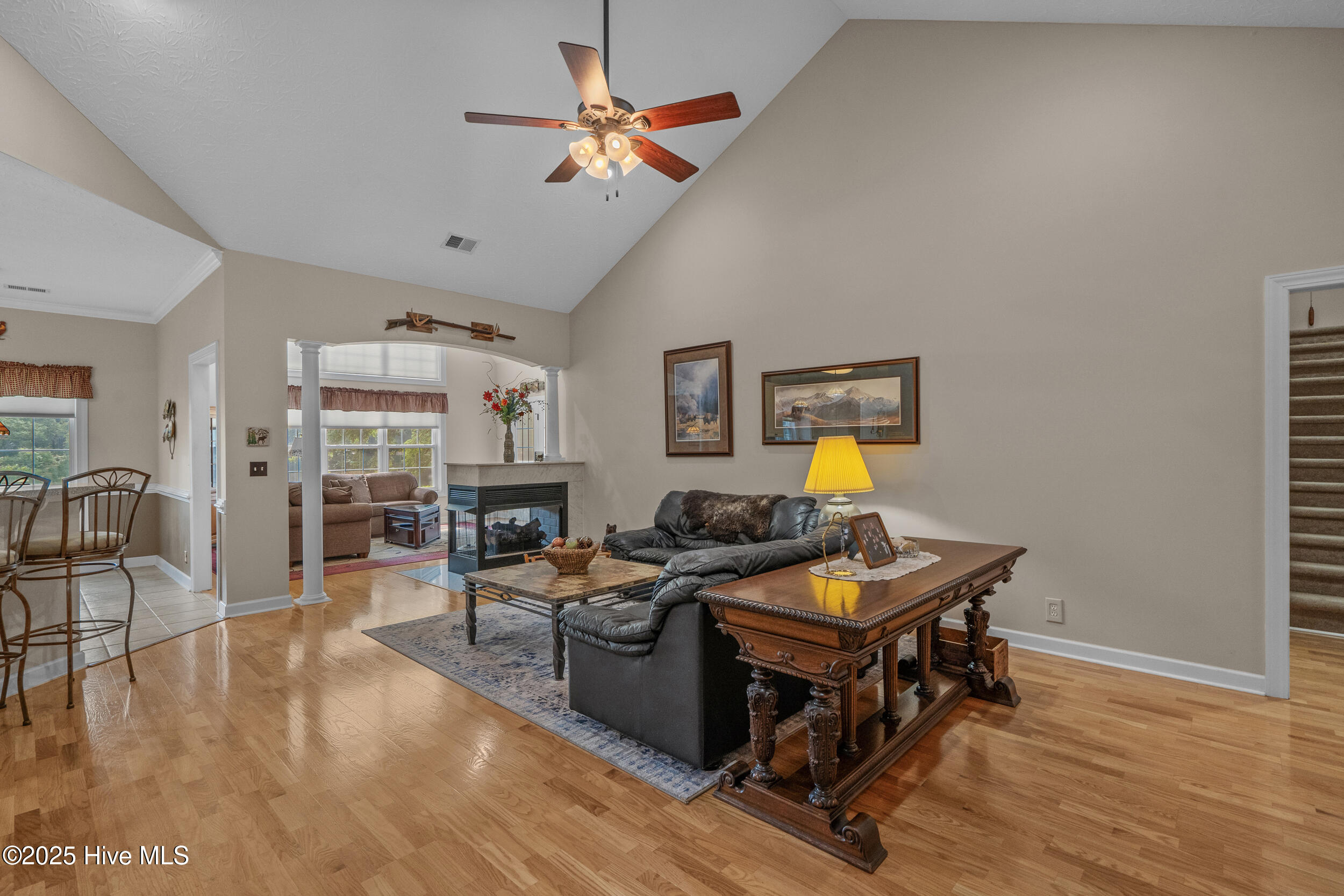 100508973 | Photo 10