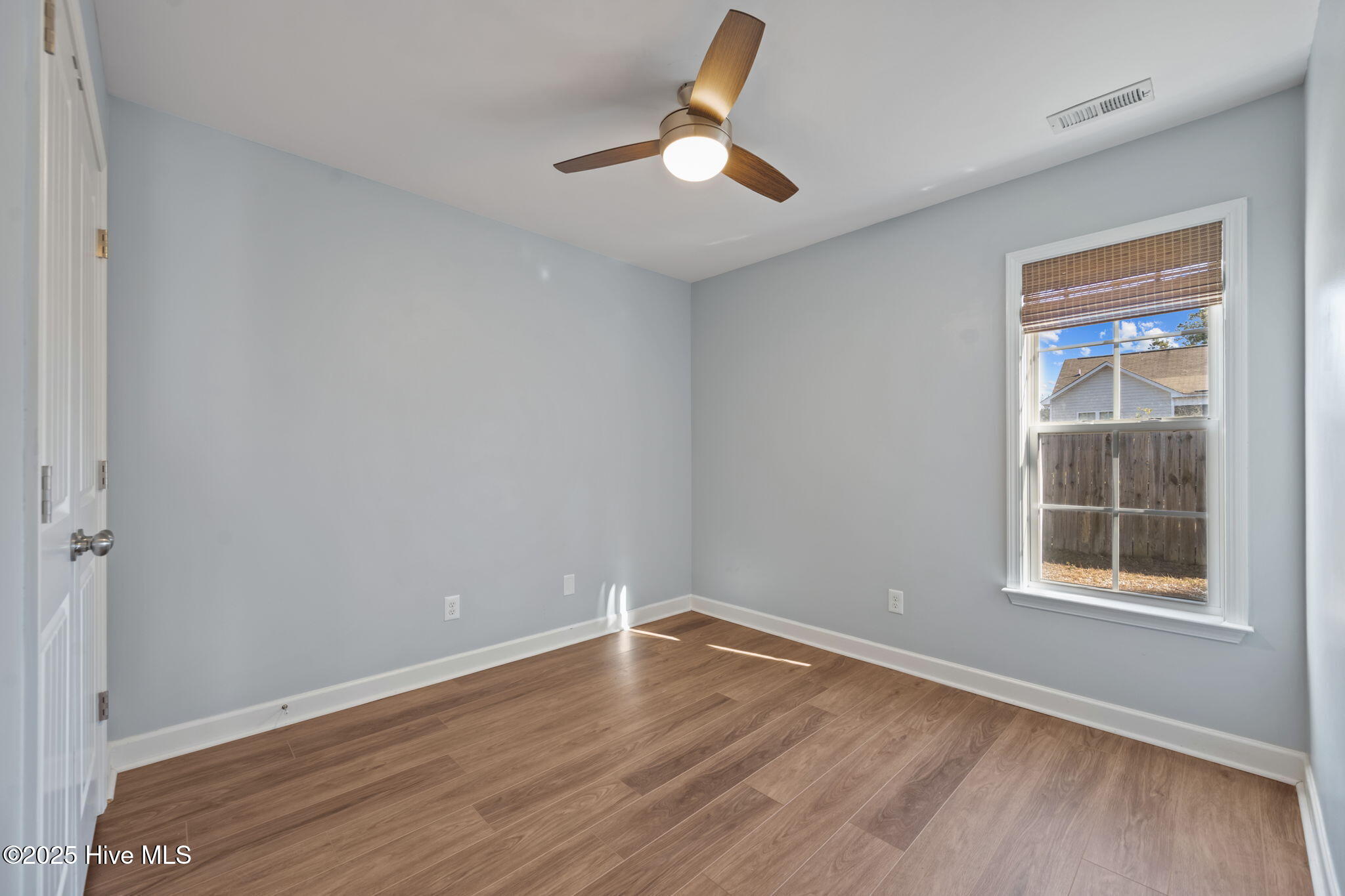 100540961 | Photo 29