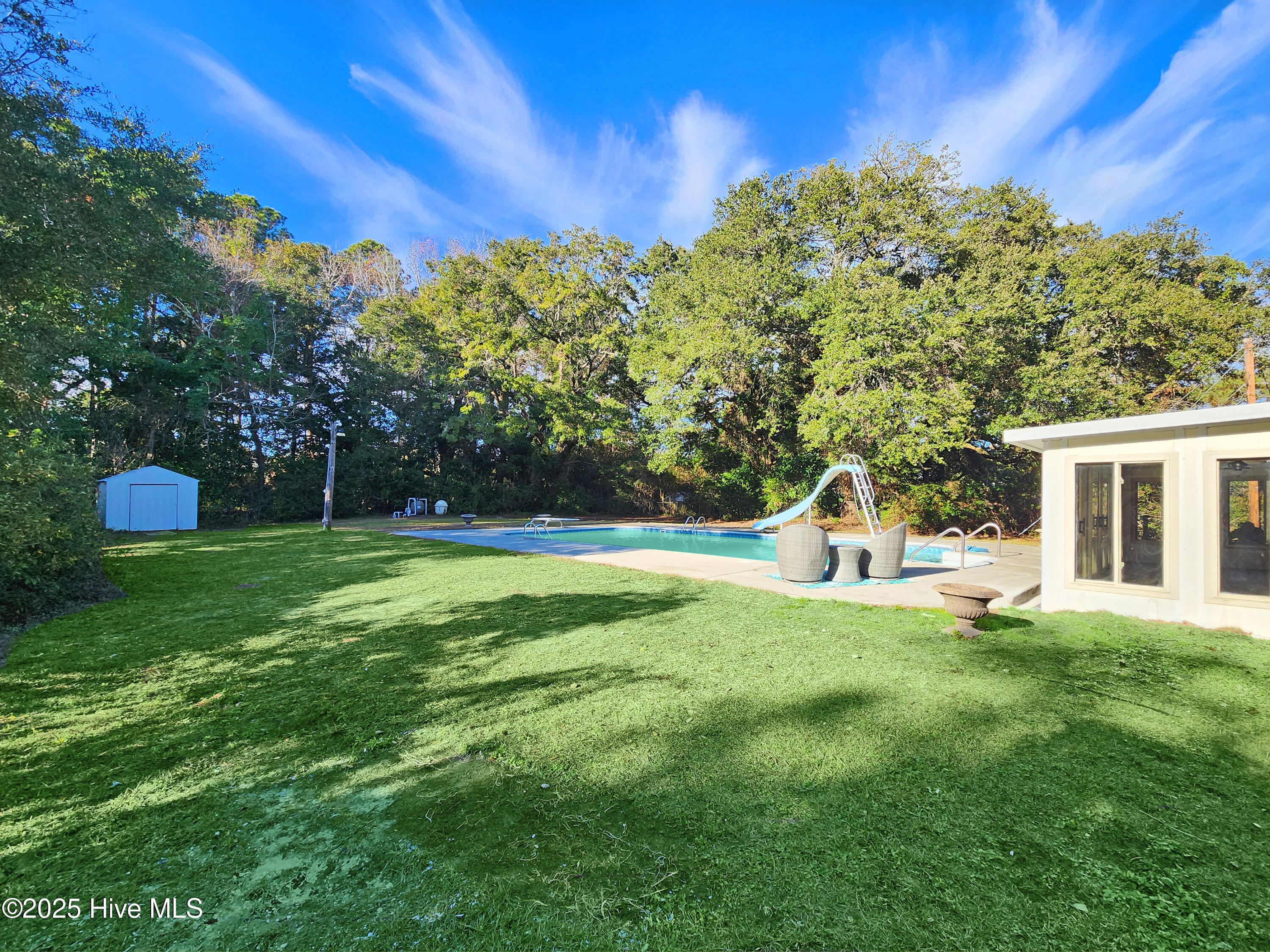 100545586 | Photo 42