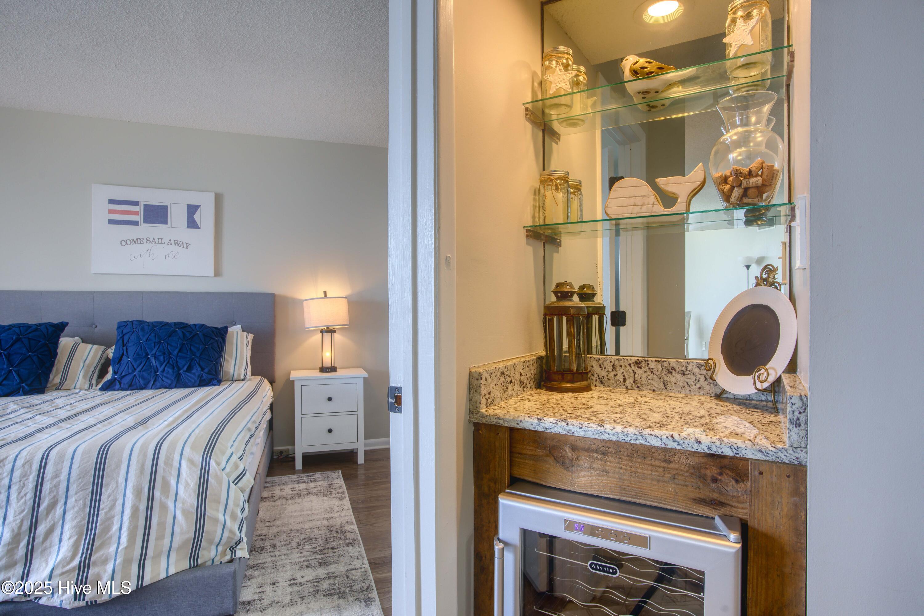 100521516 | Photo 14