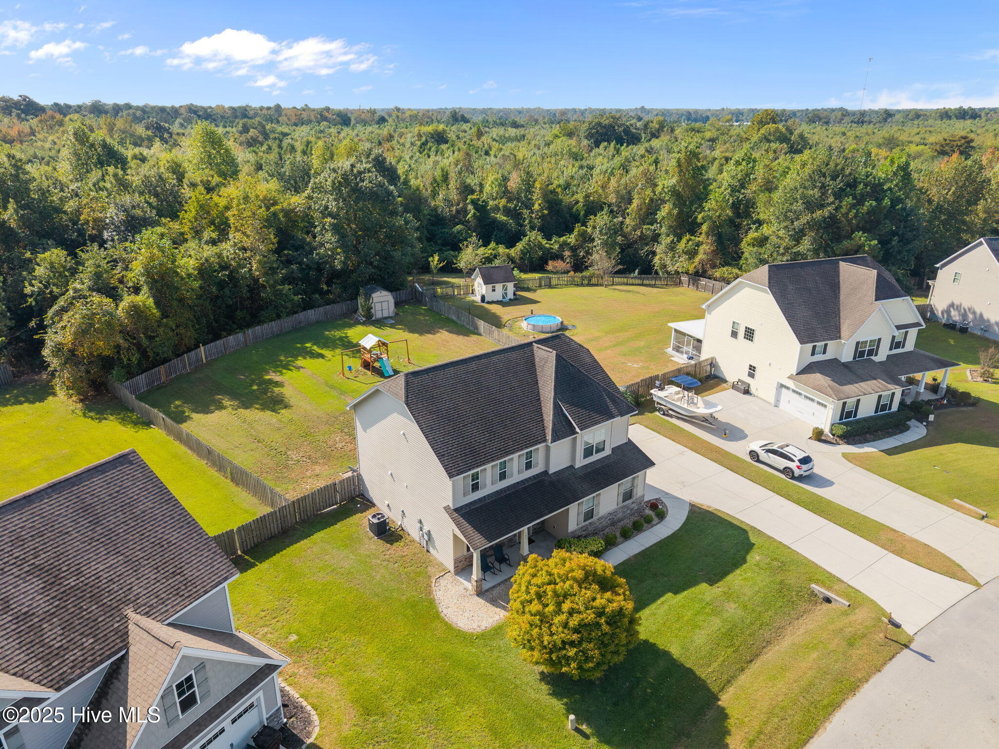 100533509 | Photo 39